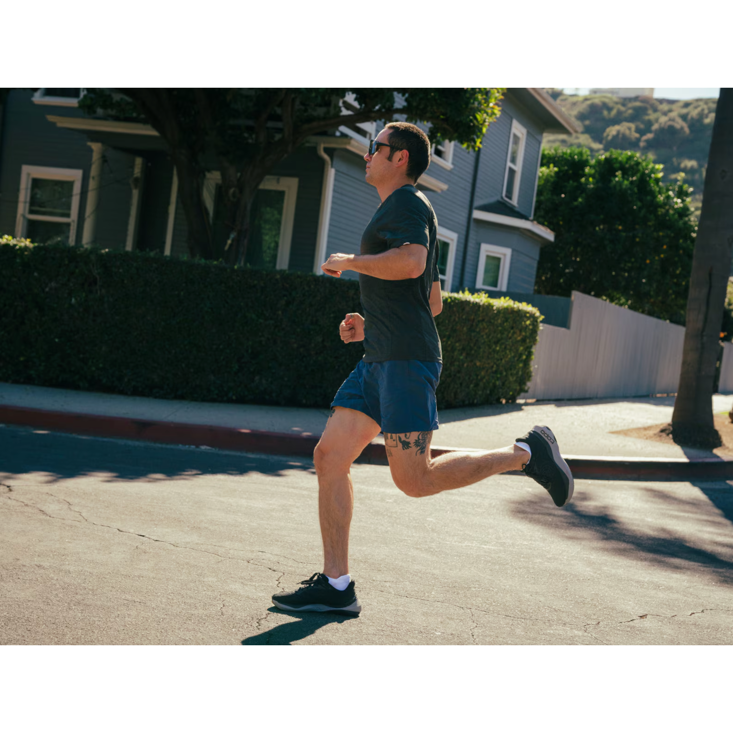Topo Athletic Men's Aura Road Running Shoes - Lightweight & Breathable for Marathon Training, Jogging & Fitness - Perfect for Road Running & Daily Workouts