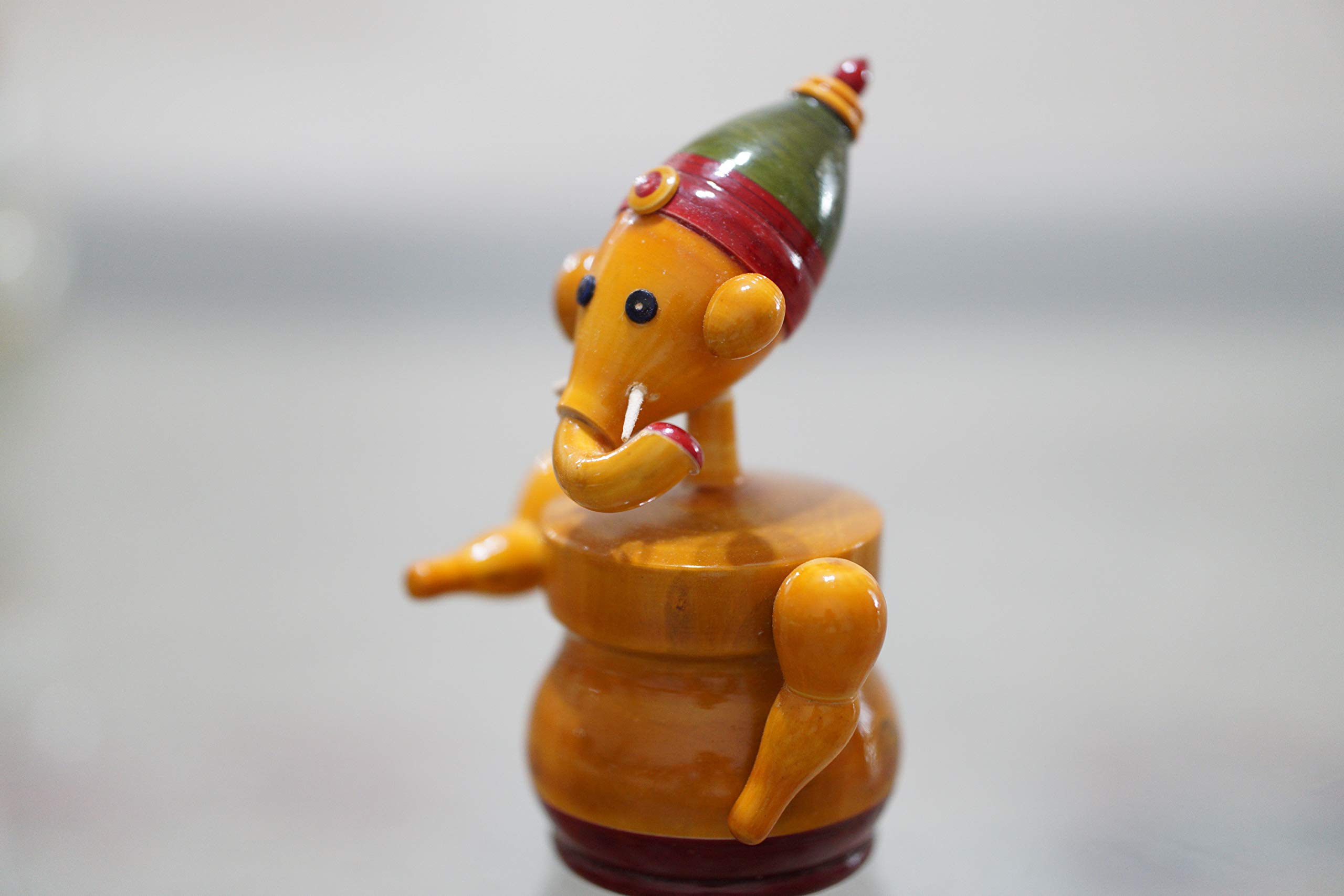 Handmade Wooden Ganapathi Figurine - Traditional Etikoppaka Toys in Turmeric Yellow | Eco-Friendly Hindu God Ganesha Statue for Home Decor, Pooja Room & Gift Giving
