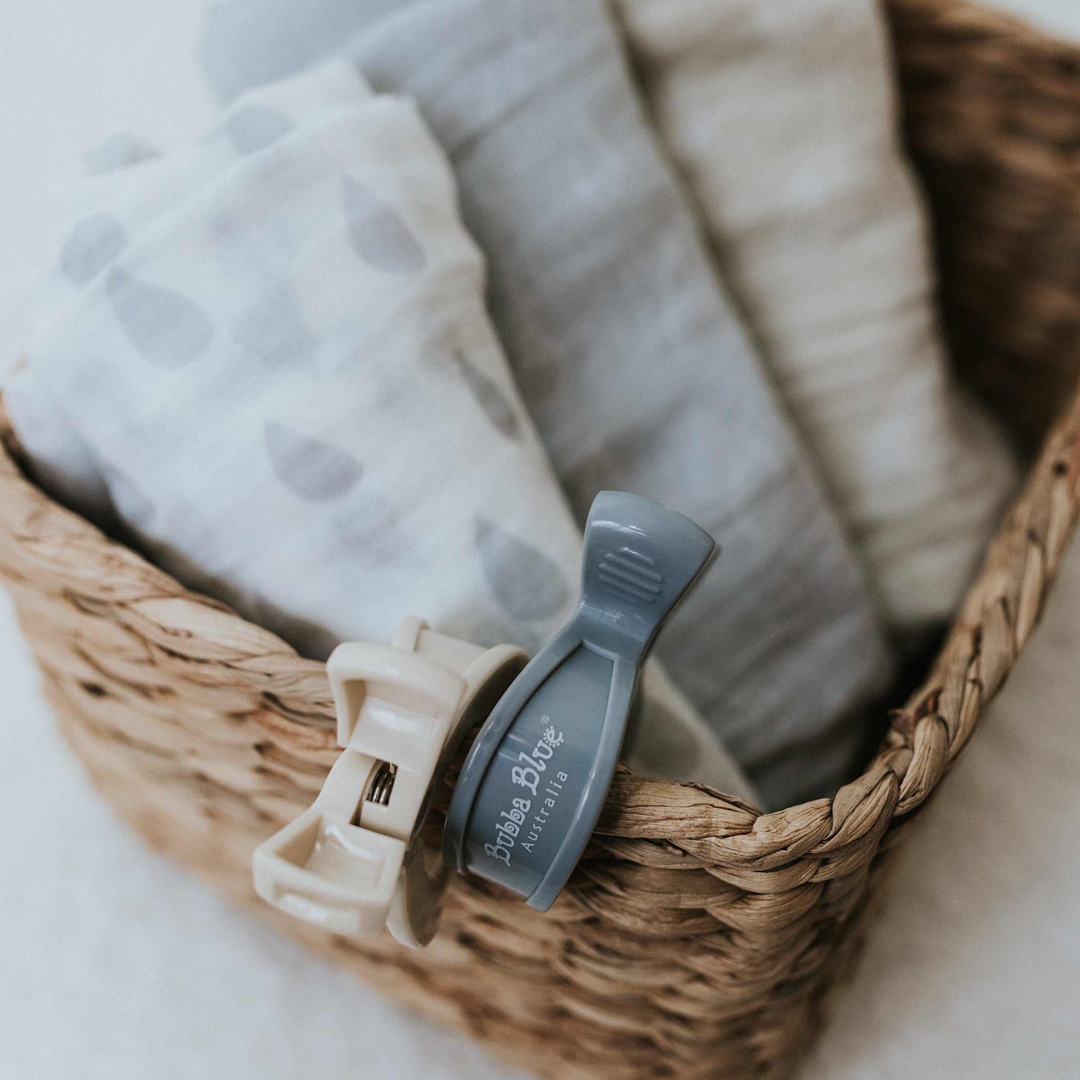 4-Pack Unisex Pram Clips - Grey, Sand, Nutmeg & Terracotta | Secure Baby Stroller Accessories for Shopping Trips & Outdoor Adventures