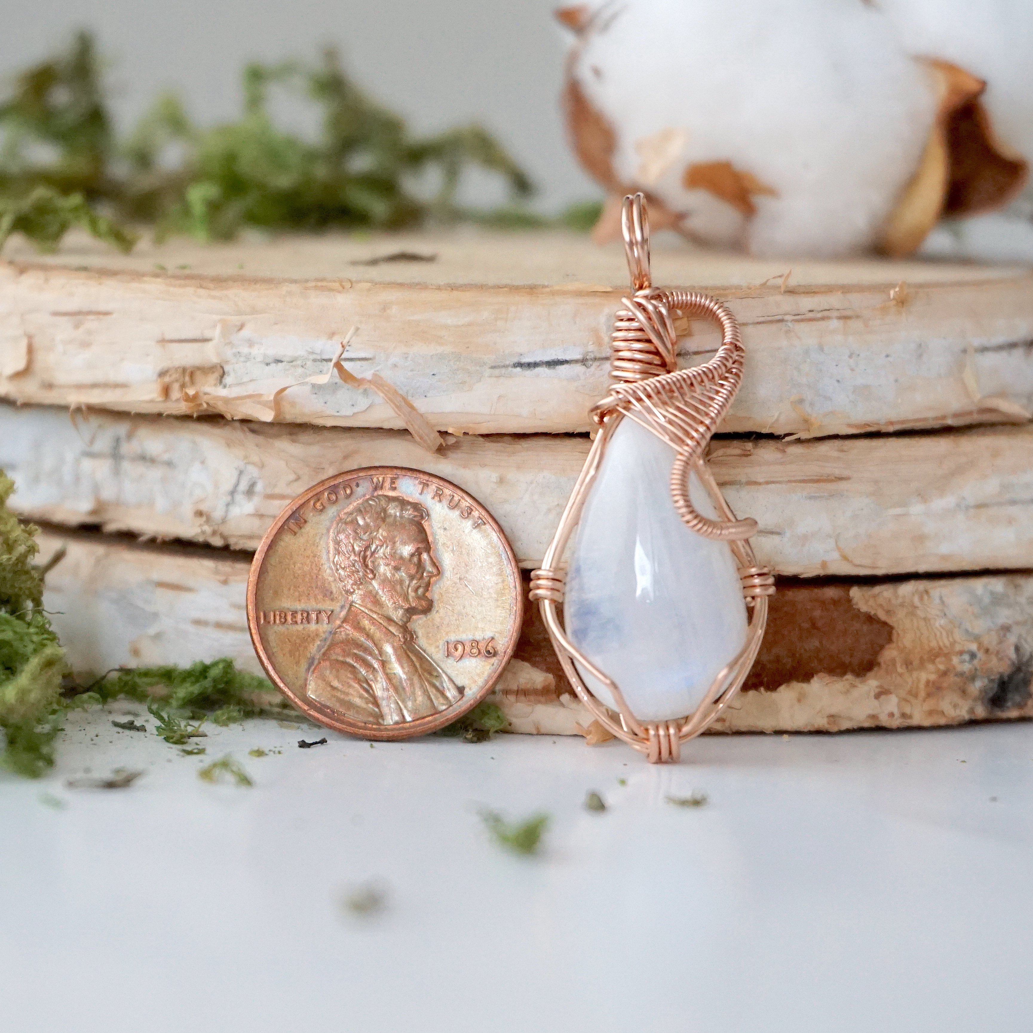 Rose Gold Rainbow Moonstone Necklace for Women - Elegant Dainty Pendant Jewelry Gift for Birthday, Anniversary & Valentine's Day - Perfect for Everyday Wear & Special Occasions