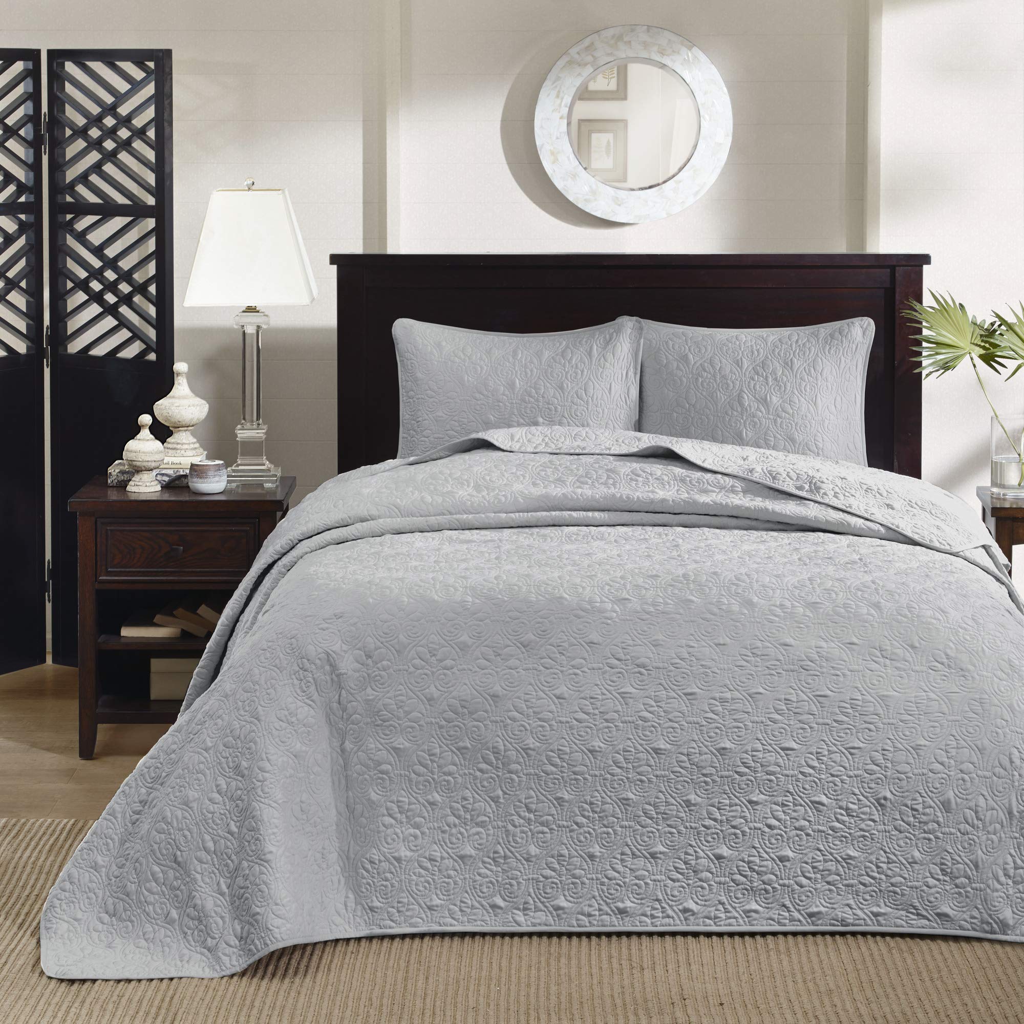 Madison Park Quebec Queen Size Quilt Bedding Set - Grey Damask 3-Piece Microfiber Bedspread | Ultra Soft & Breathable | Perfect for Master Bedroom, Guest Room & Cozy Home Decor