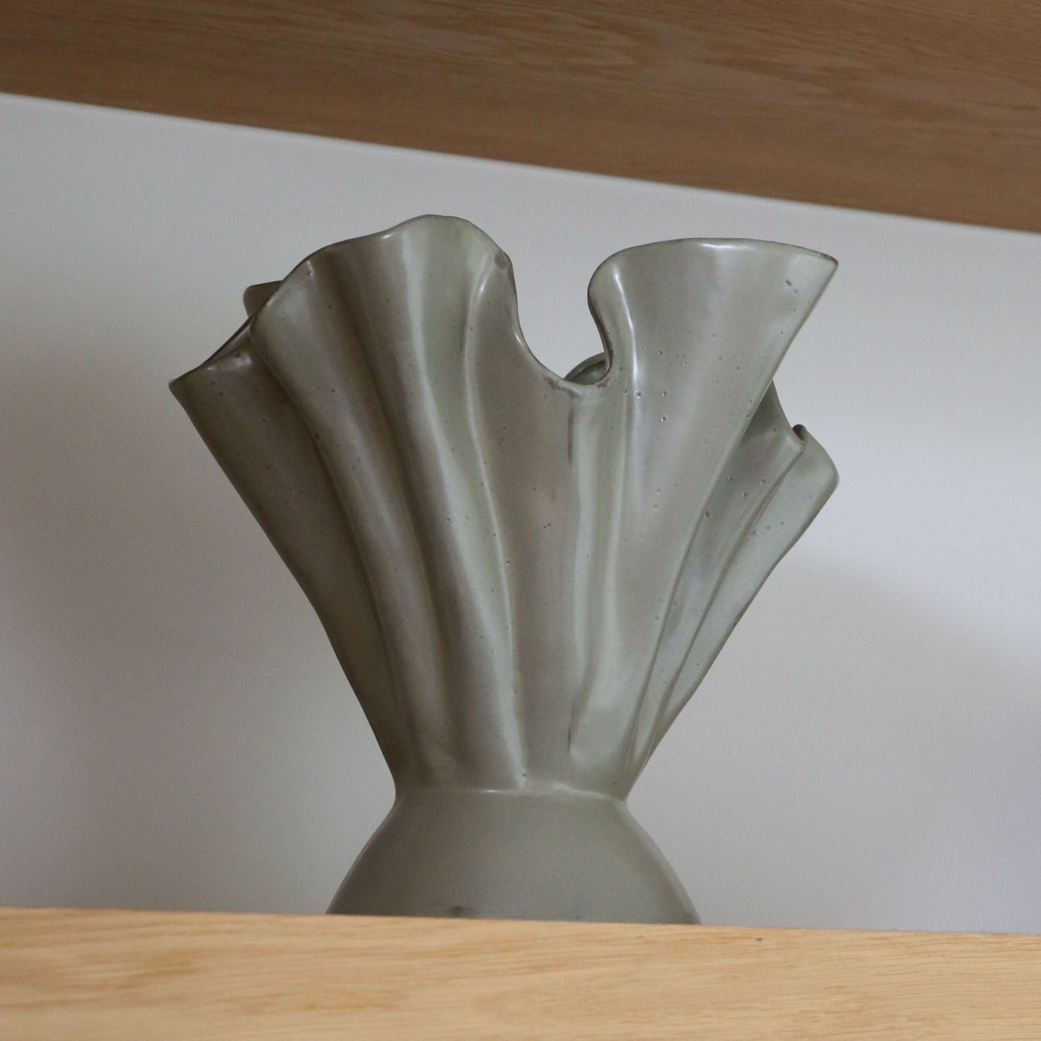 Bloomingville 29cm Stoneware Vase - Handcrafted Ceramic Flower Vase for Home Decor, Wedding Centerpiece & Boho Style Interior Design