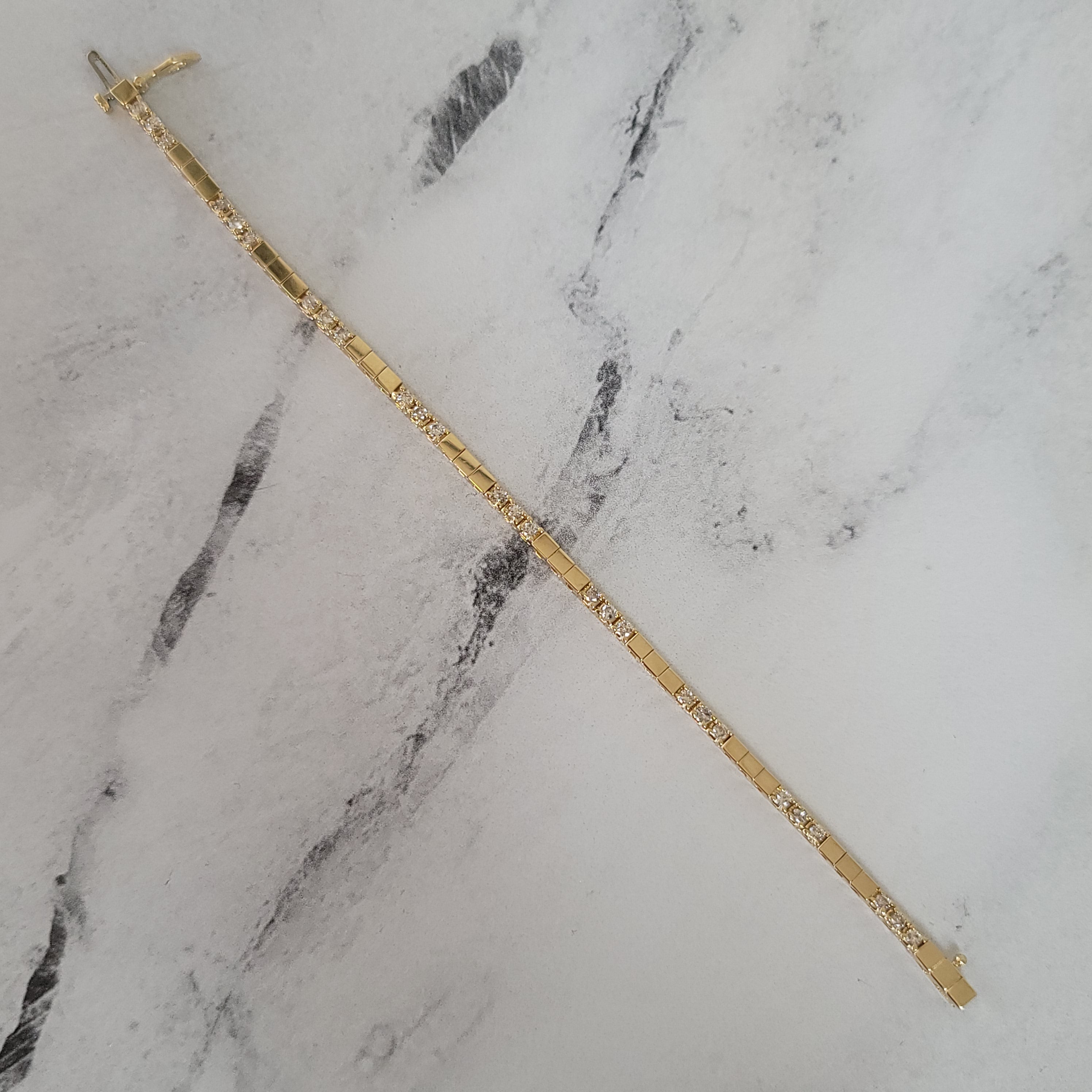 14K Yellow Gold Polished Square Diamond Tennis Bracelet - Elegant Jewelry for Women, Perfect for Weddings, Parties & Special Occasions