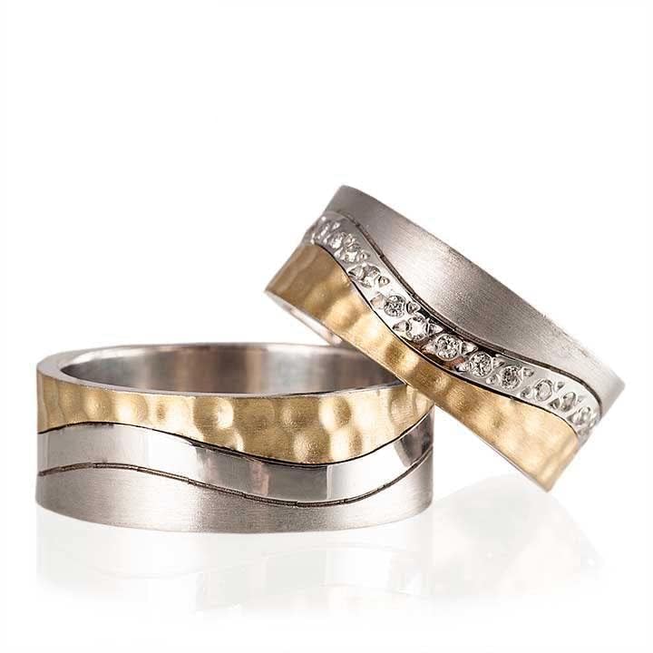 14K Gold Plated Hammered Wedding Ring Set - Matching Couple Bands for Men & Women, Personalized Silver Wedding Rings - Perfect for Anniversaries, Engagements & Vow Renewals