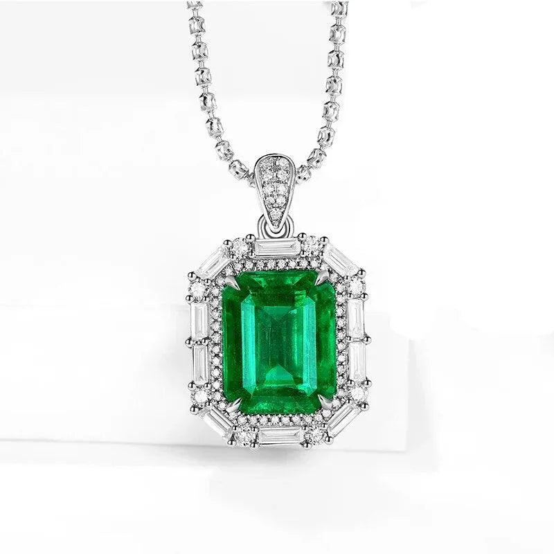Vintage 18K Gold Pendant Necklace with Natural Emerald & Diamonds | Custom Luxury Jewelry for Women | Perfect for Weddings, Anniversaries & Special Occasions