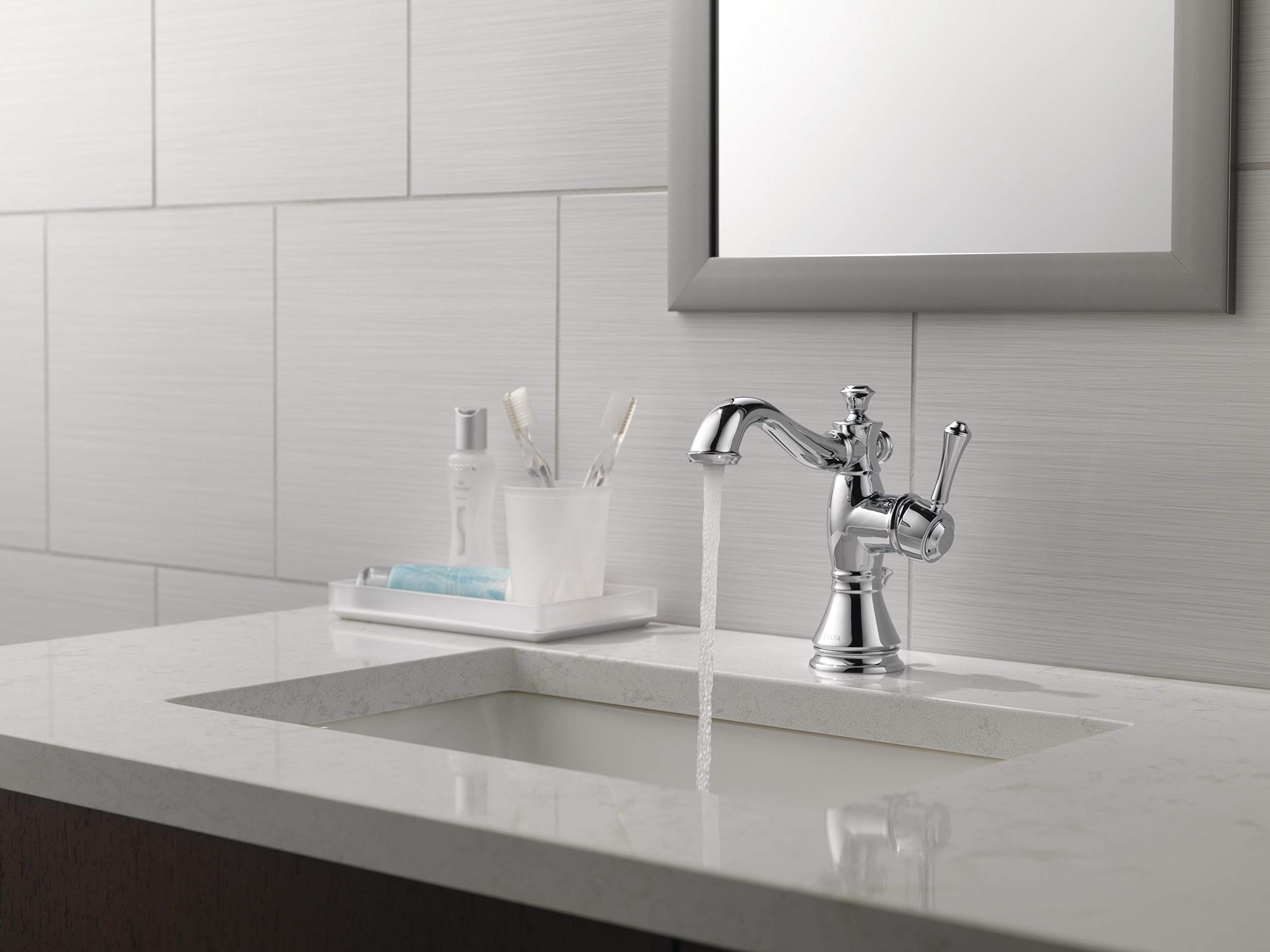 Delta Cassidy Single Hole Bathroom Faucet - Chrome 597LF-MPU - Single Handle Bathroom Sink Faucet with Metal Drain Assembly - Perfect for Modern Bathroom Vanities and Powder Rooms