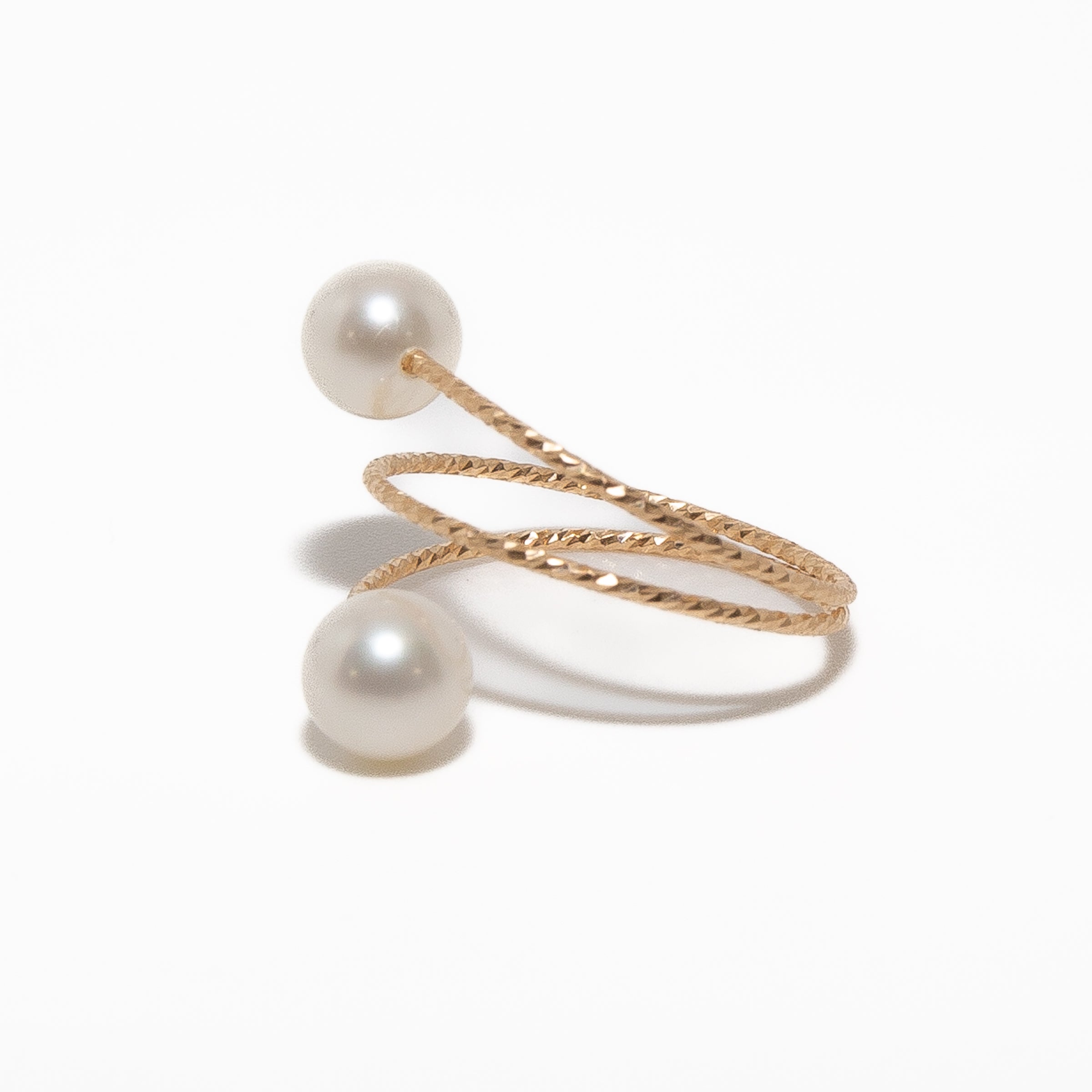 Golden Coil Harmony Ring - Elegant Stackable Jewelry for Women, Dainty Minimalist Spiral Ring - Perfect for Everyday Wear, Gifts & Special Occasions