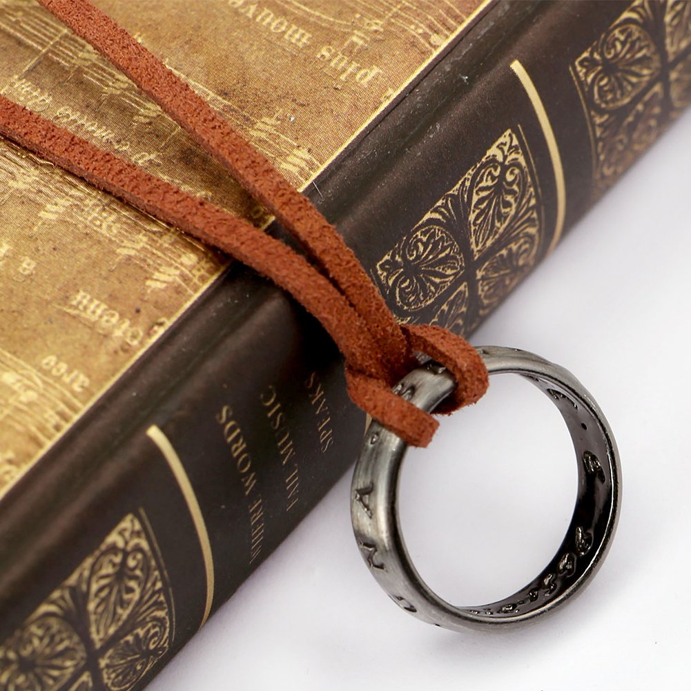 Uncharted 4 Nathan Drake Ring Pendant Necklace for Men - Adjustable Leather Cord, Handmade Video Game Jewelry - Perfect for Cosplay, Gifts & Gaming Enthusiasts