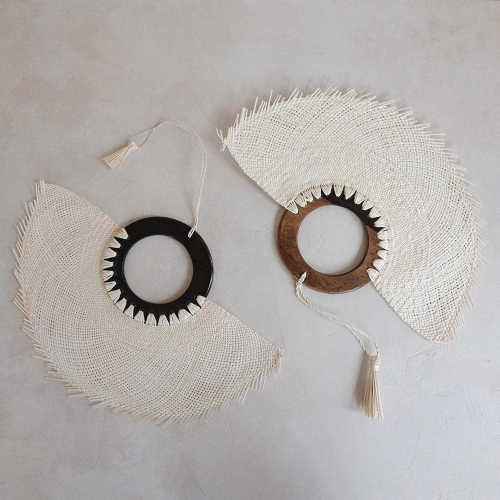 Handwoven Palm Leaf Fan - Natural Eco-Friendly Cooling Fan for Outdoor, Beach, and Home Use - Perfect for Summer, Travel, and Relaxation