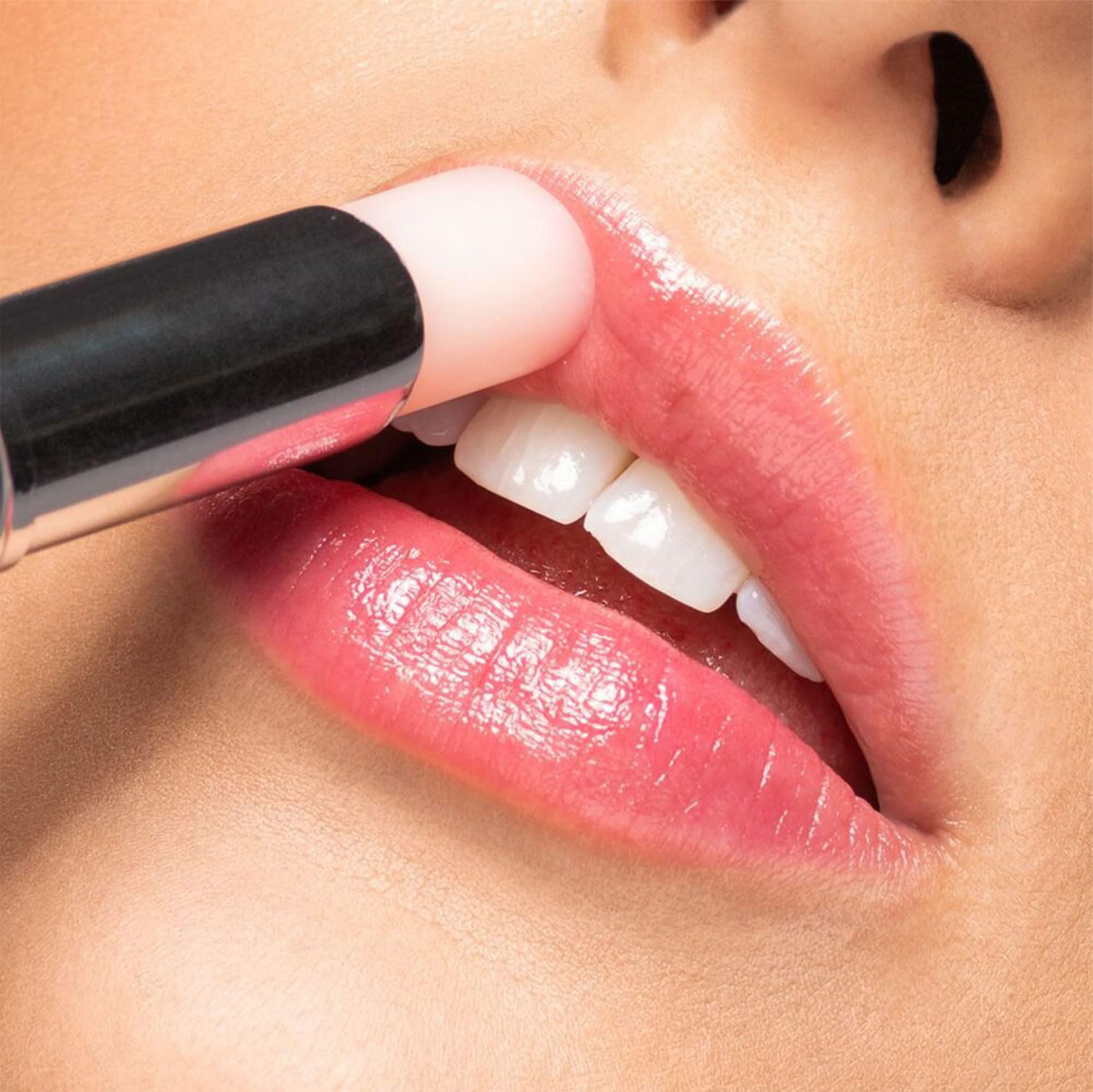 ARTDECO Color Booster Lip Balm - FABDC 2 (3g) | Hydrating Tinted Lip Care with Natural Shine | Perfect for Daily Moisture & Light Makeup Looks