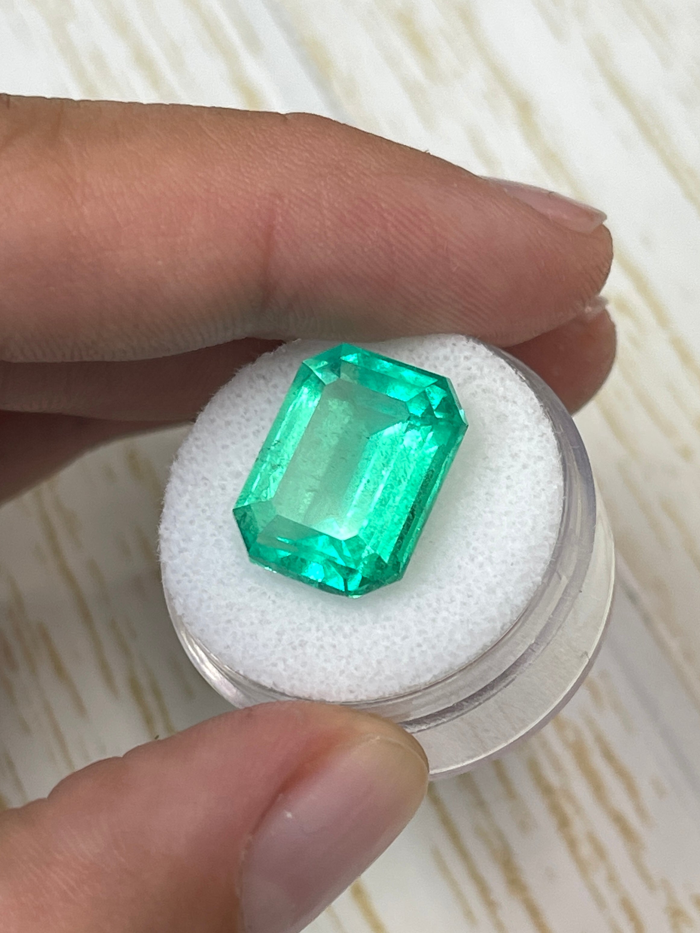 12.11 Carat GIA Certified Natural Colombian Emerald - Loose Gemstone for Jewelry Making, Emerald Cut 16x12mm, Engagement Ring & Luxury Gift