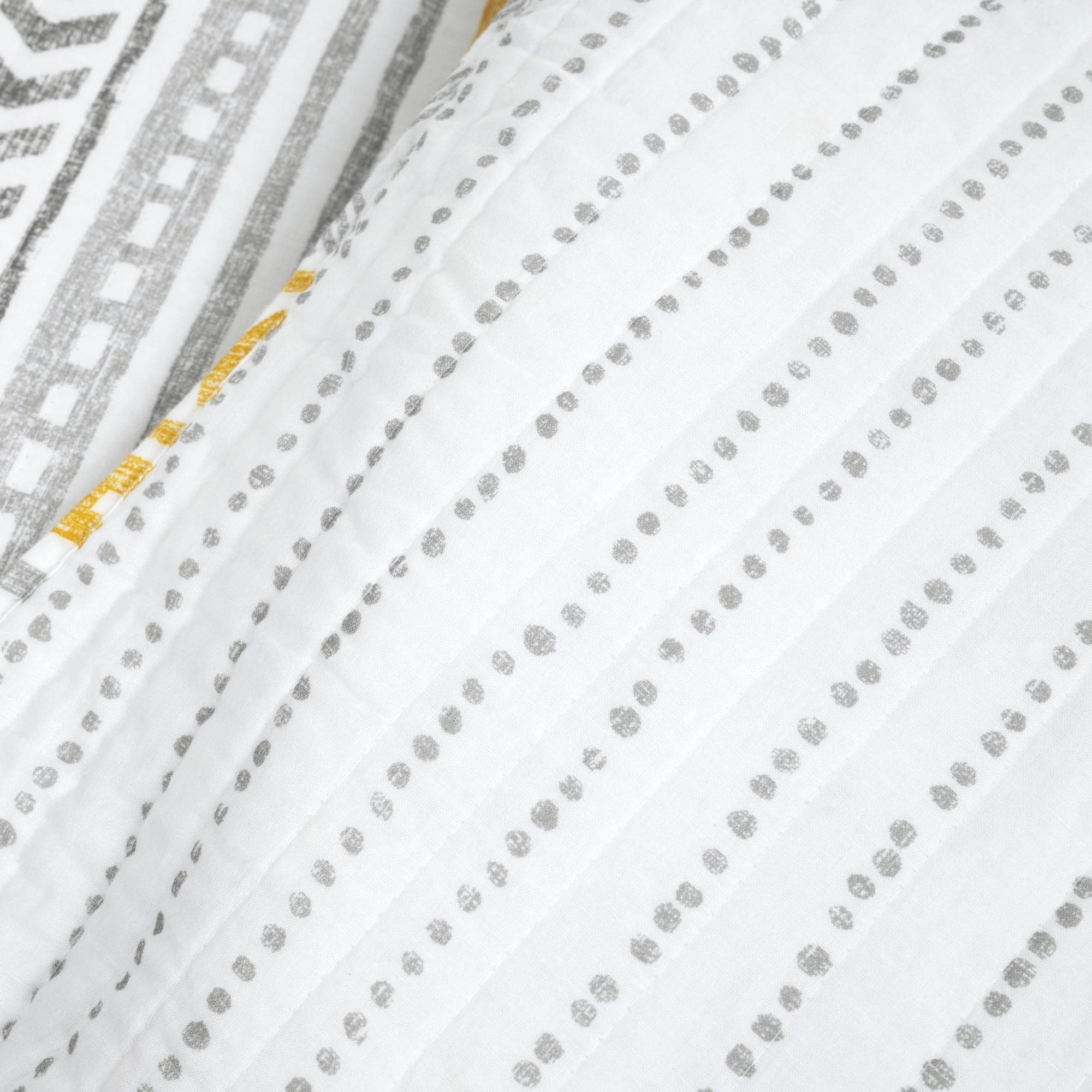 Hygge Geo Quilt 3 Piece Set - Soft Geometric Pattern Bedding for Cozy Bedroom Decor | Perfect for Master Bedroom, Guest Room & Dorm