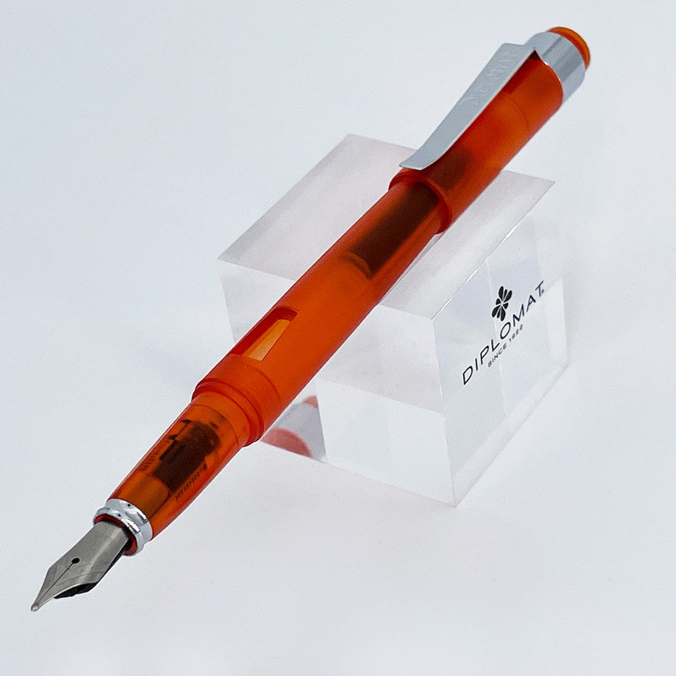 Diplomat Magnum Fountain Pen - Orange Demonstrator - Premium Writing Instrument for Calligraphy, Note Taking & Gift Giving