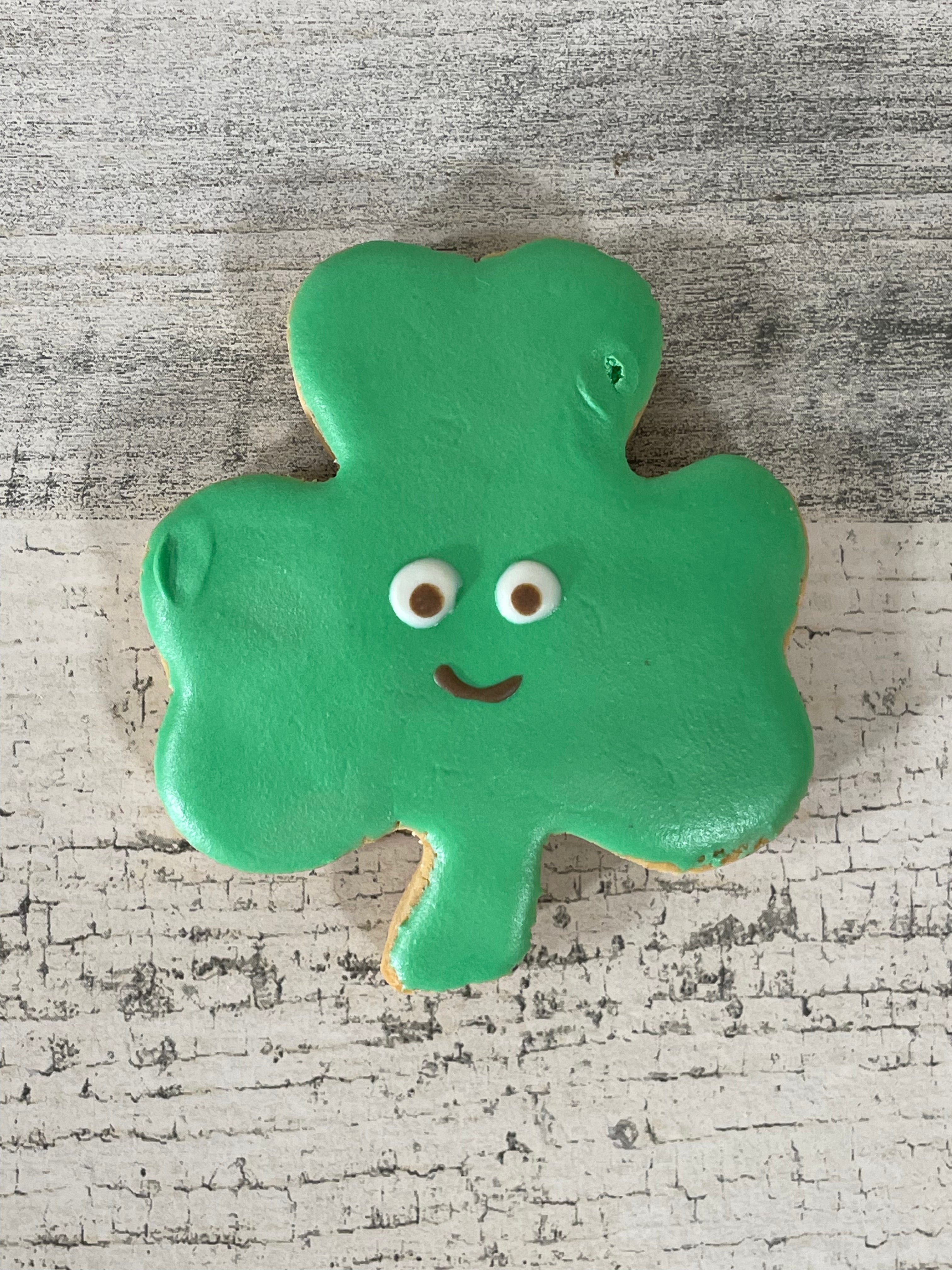 Shamrock Dog Cookies - Healthy & Delicious St. Patrick's Day Treats for Dogs - Perfect for Training, Rewards & Special Occasions