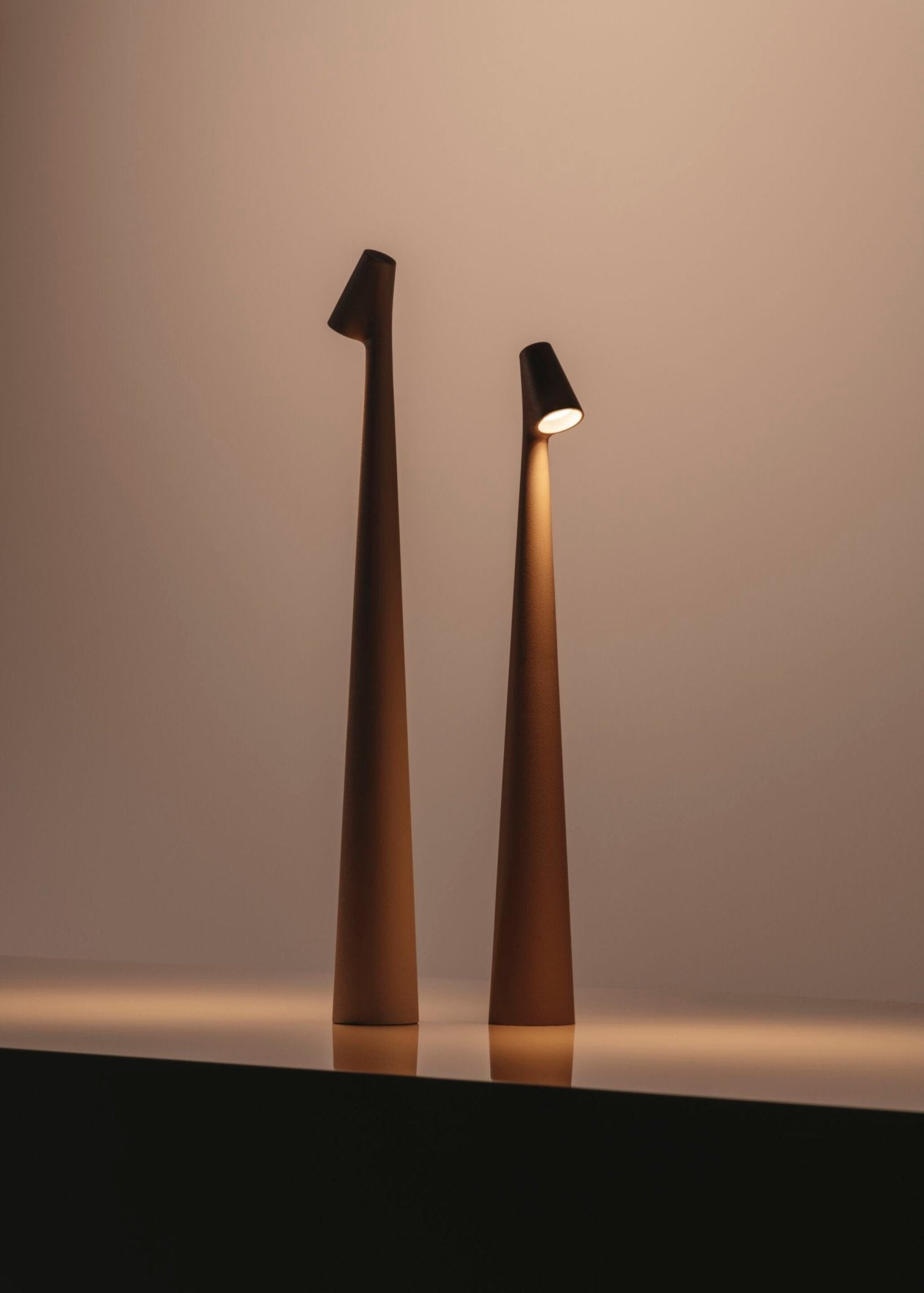 Stylish Africa Floor Lamp - Handcrafted Tribal Design for Living Room, Bedroom & Office Decor - Perfect for Ambient Lighting & Home Styling