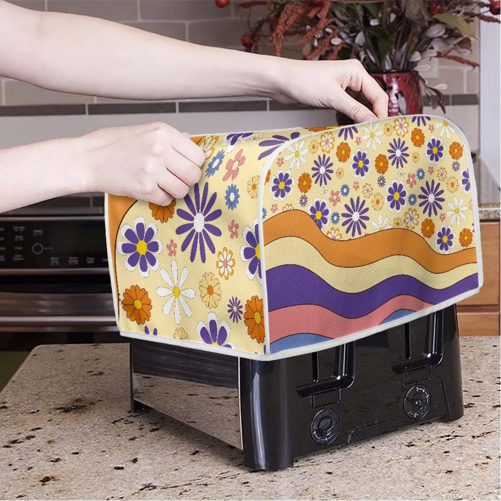 Daisy Flower 4-Slice Toaster Cover with Top Hook - Anti-Scratch Kitchen Accessory for Most 4-Slice Toasters - Machine Washable - Perfect Gift for Women - Ideal for Microwave Oven & Kitchen Decor