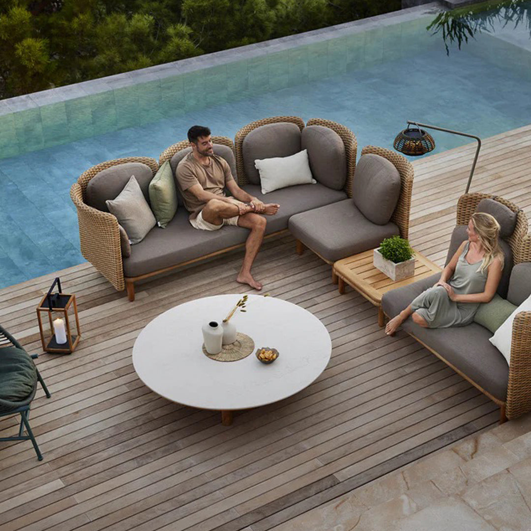 Modern Outdoor Coffee Table - Weather-Resistant Patio Furniture for Garden, Poolside & Backyard - Perfect for Relaxing & Entertaining