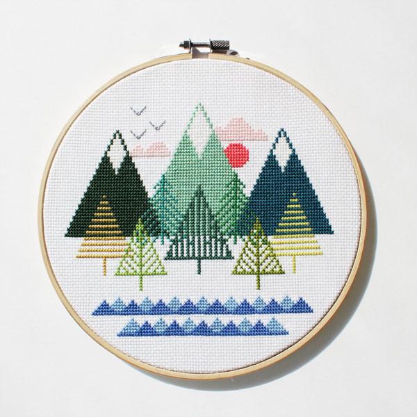 Sea to Sky Cross Stitch Kit for Beginners - Complete Embroidery Set with Pattern, Thread & Needle - Perfect for Home Decor, Gifts & Relaxation