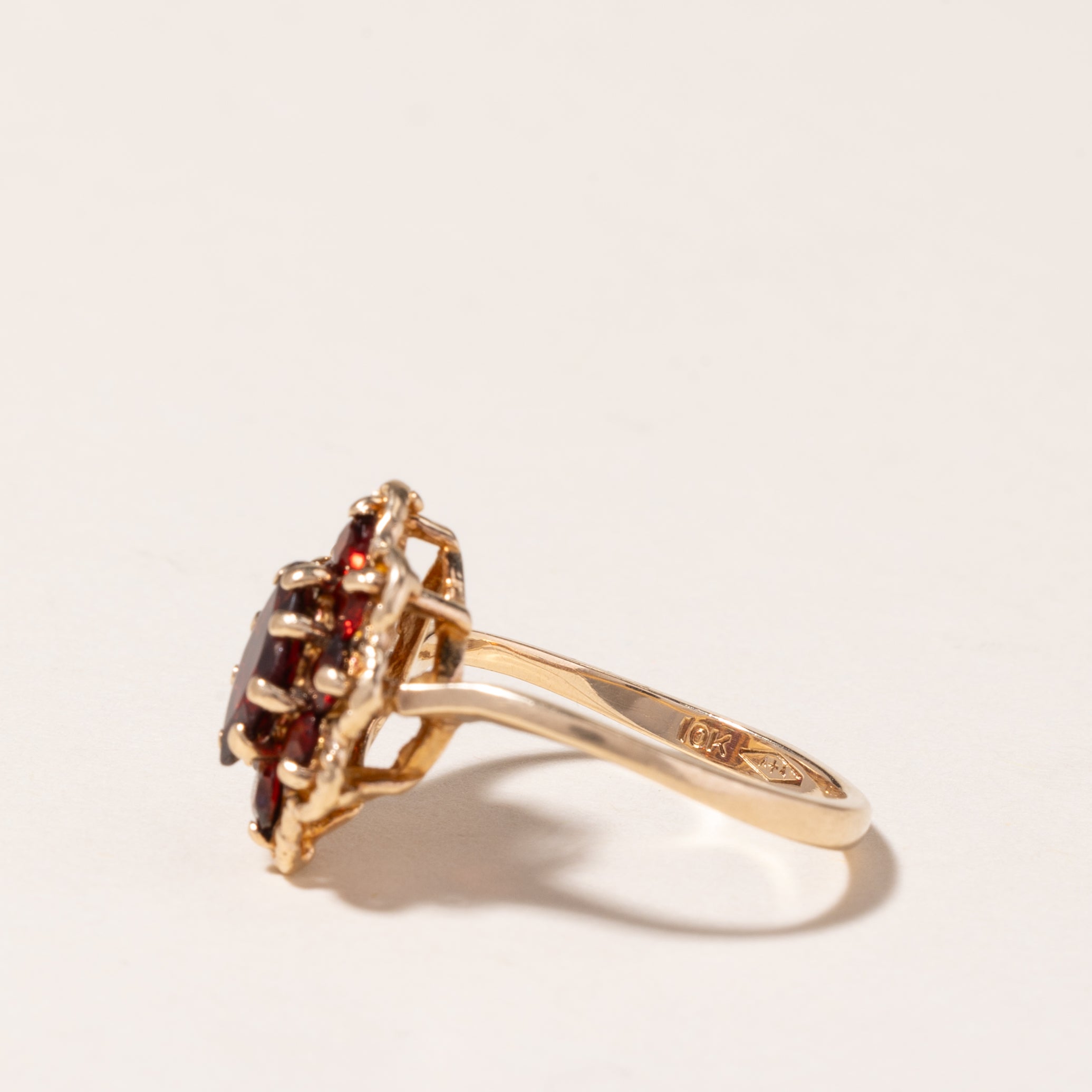 10K Yellow Gold Garnet Ring for Women - 1.42ctw Genuine Garnet Stone - Size 6 - Perfect for Valentine's Day, Anniversary & Birthday Gifts - Elegant Jewelry for Everyday Wear & Special Occasions
