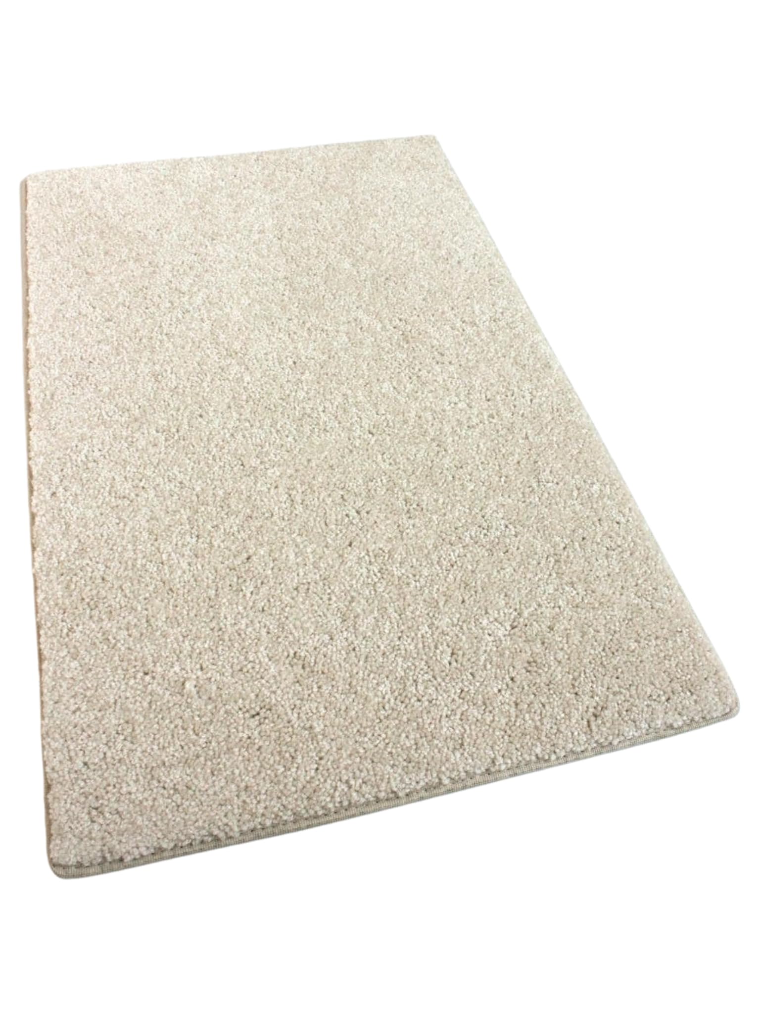 KOECKRITZ Cream Area Rug - Soft Plush 30 oz Polyester Carpet in Vanilla Cream | Multiple Sizes & Shapes (4'x6') | Medium Density, 1/2