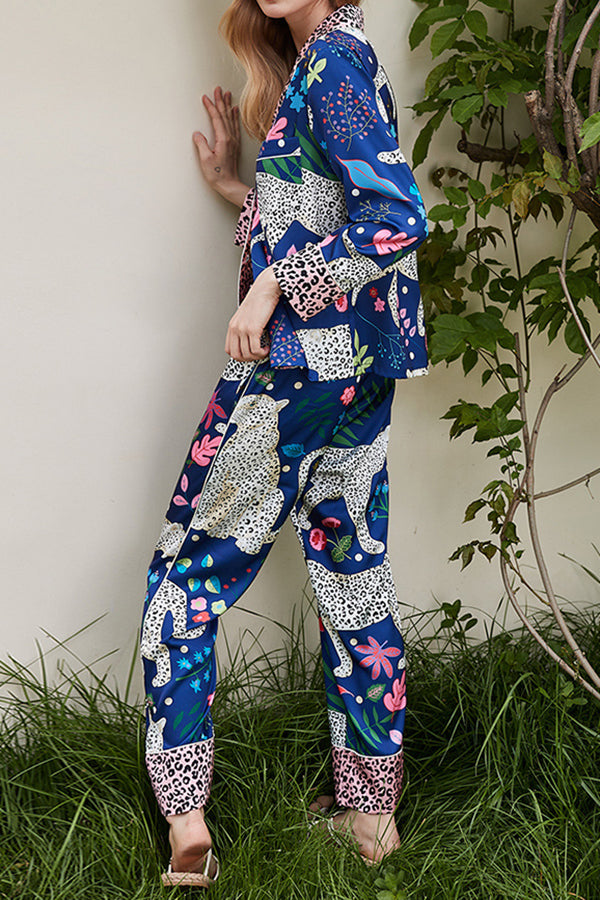 Blue Snow Leopard Print Women's Long Sleeve Pajama Set - Cozy Winter Loungewear for Home & Sleepwear