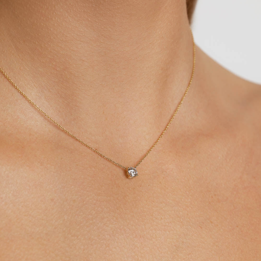 0.50ct Lab Grown Diamond Round Pendant Necklace in 10k Gold - Perfect for Weddings, Anniversaries & Everyday Elegance