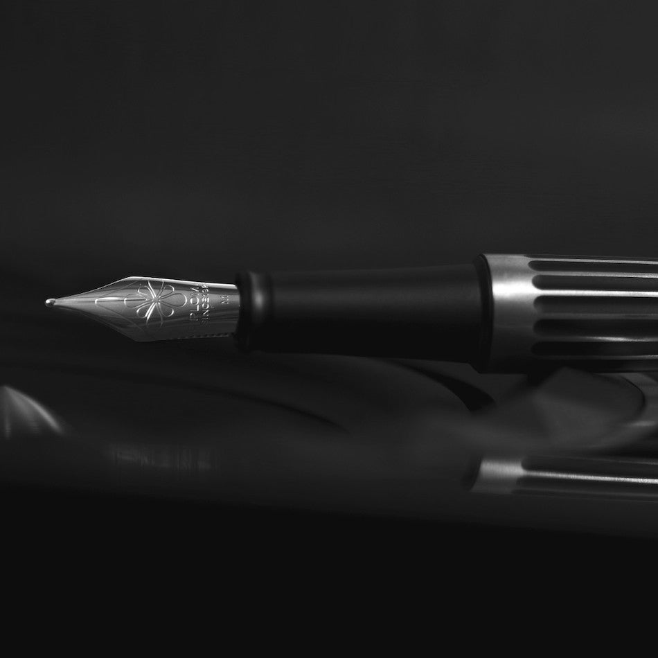 Diplomat Aero Fountain Pen - Premium Black Striped Design for Writing, Calligraphy & Gift Giving - Perfect for Office, School & Special Occasions