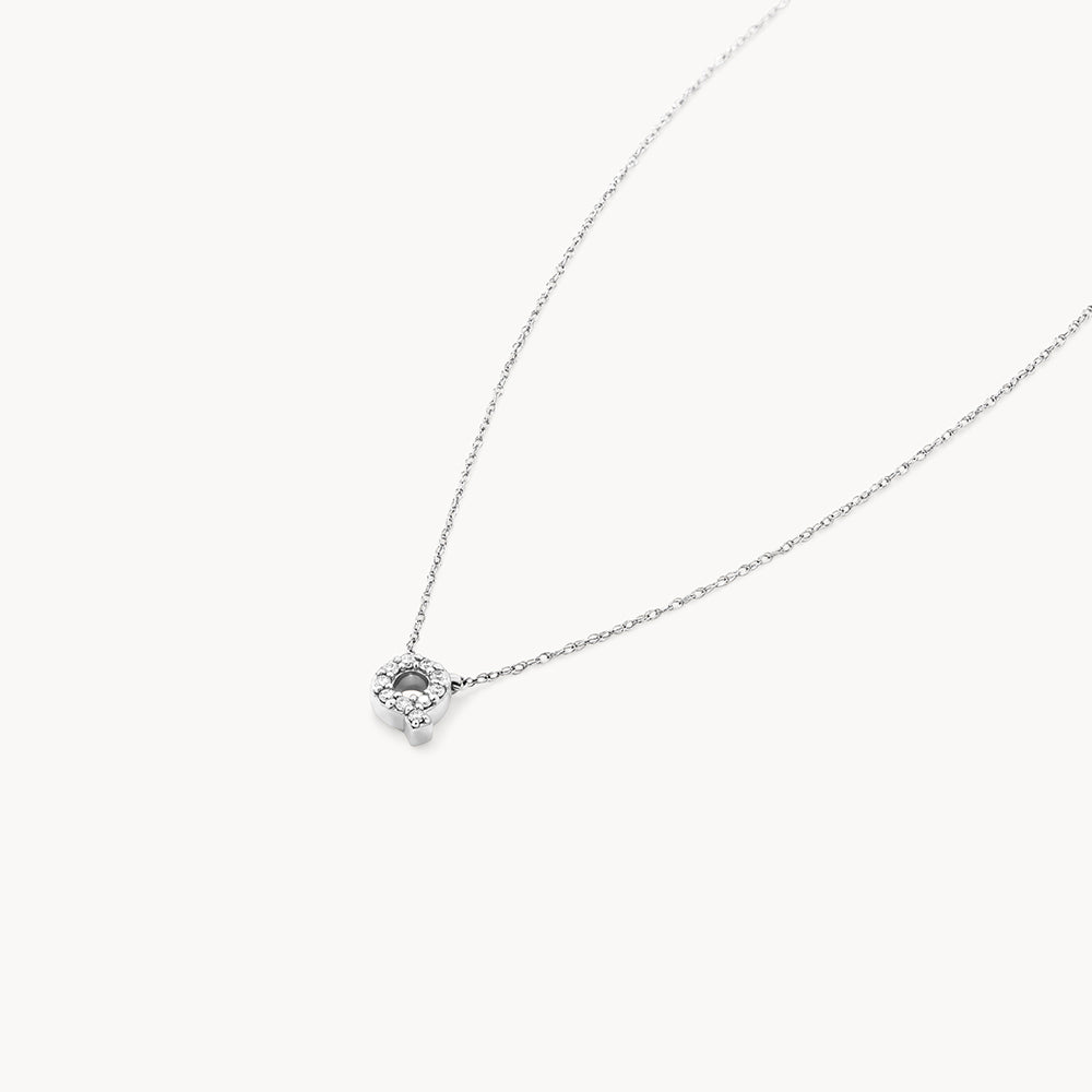 Elegant Silver Diamond Letter Q Necklace for Women - Perfect Gift for Birthdays, Anniversaries & Special Occasions