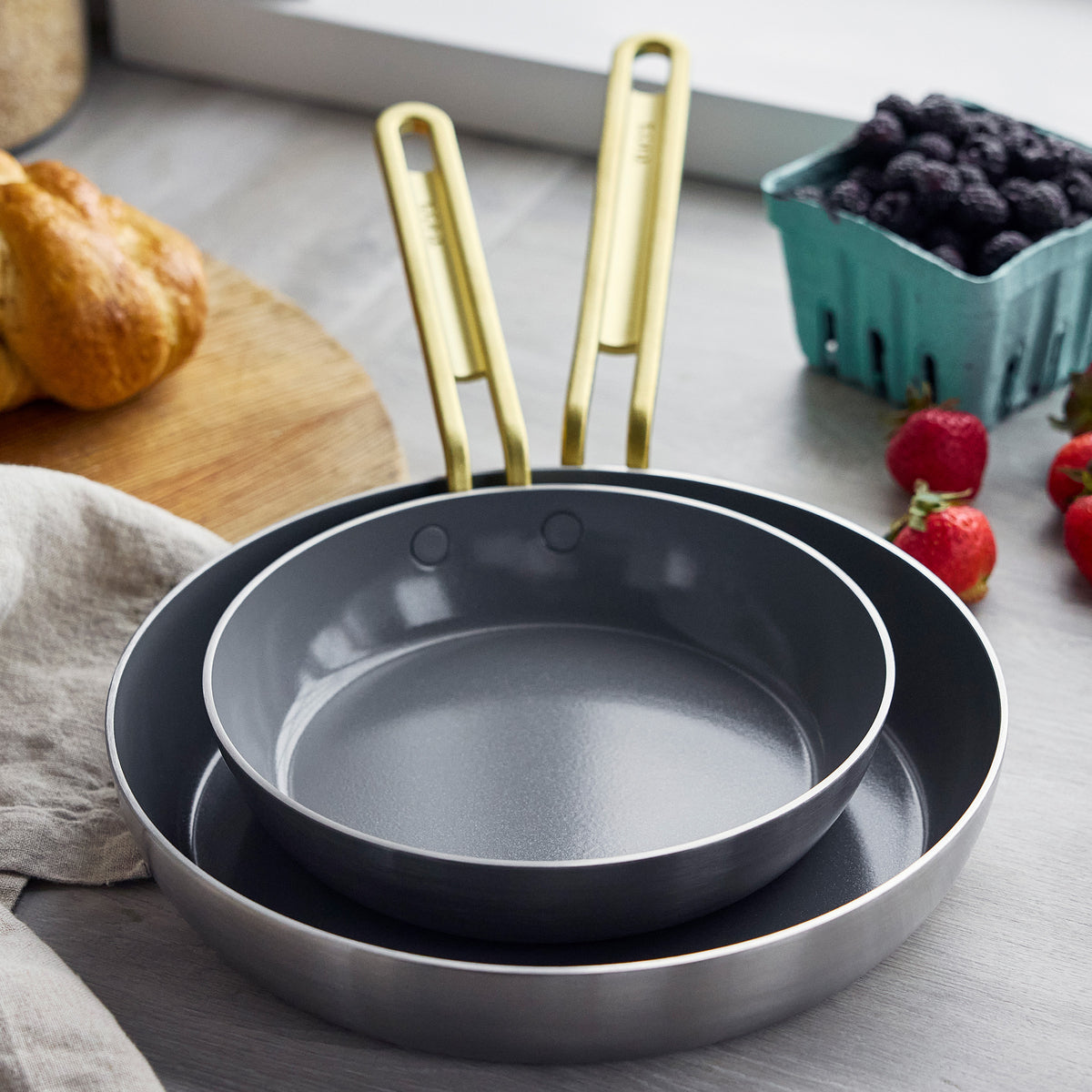 Stanley Tucci™ 4-Piece Stainless Steel Ceramic Nonstick Fry Pan Set with Champagne Handles & Free Tucci Cookbook – Perfect for Sautéing, Frying & Everyday Cooking
