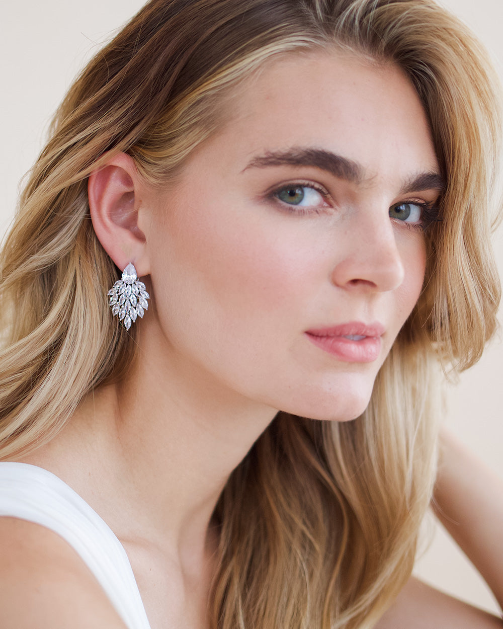 Ramona Earrings for Women - Elegant Gold Hoop Earrings, Hypoallergenic & Lightweight, Perfect for Everyday Wear, Parties & Gifts