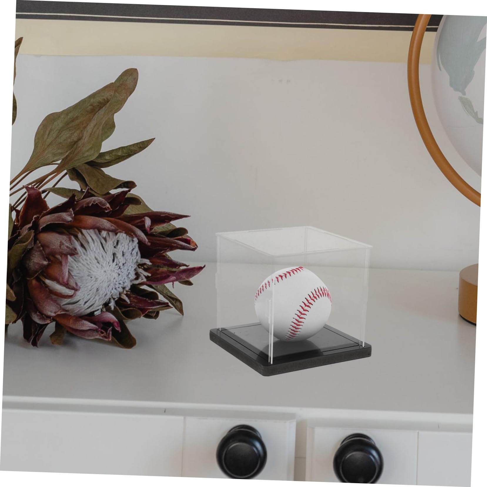 1 Set Clear Transparent Baseball Display Case - Tabletop Baseball Holder with High Clarity for Collectibles, Perfect for Showcasing Baseballs in Home, Office, or Sports Memorabilia Collections
