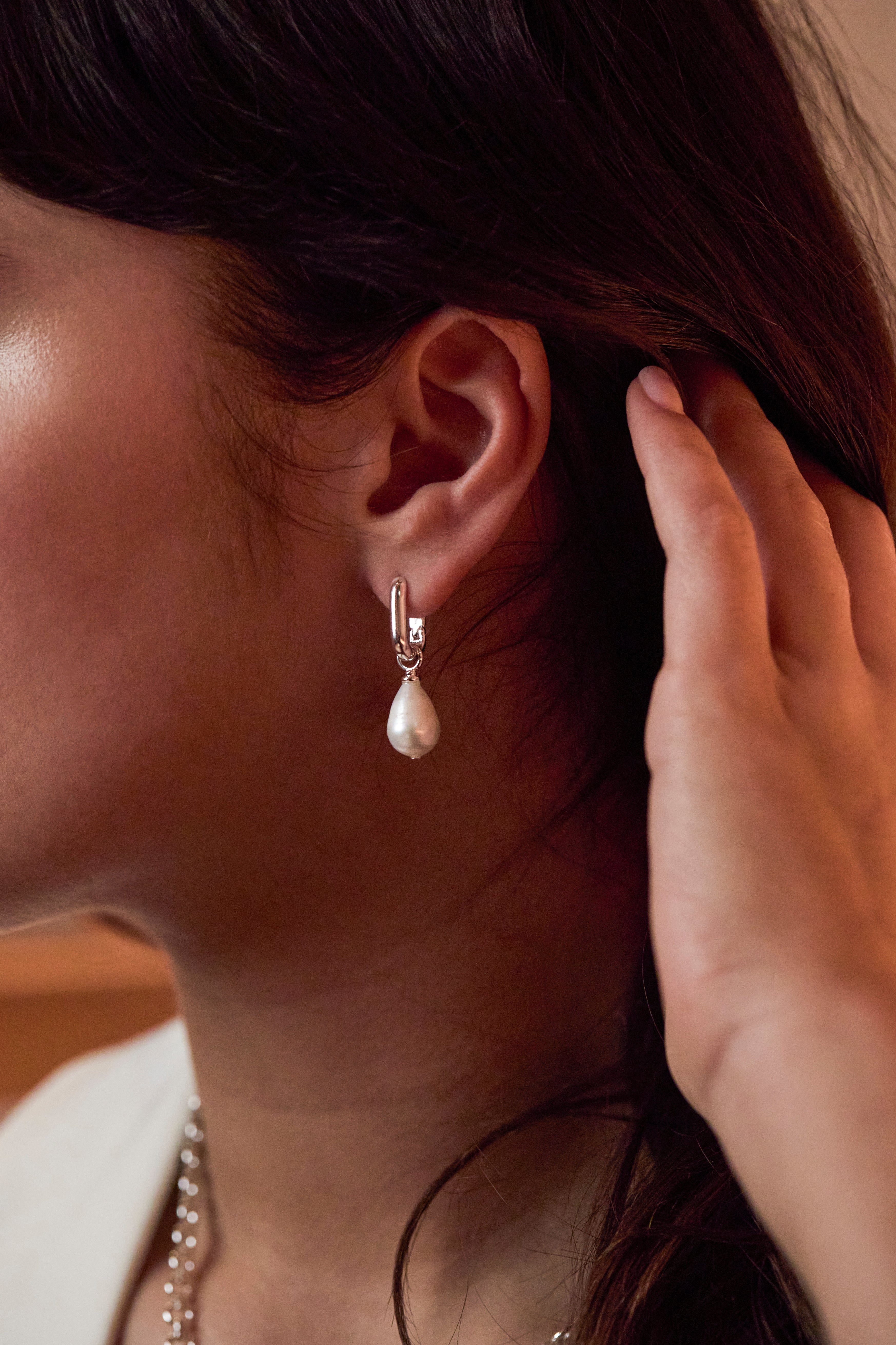 Exquisite Pearl Drop Link Earrings for Women - Elegant Dangle Jewelry for Weddings, Parties & Special Occasions