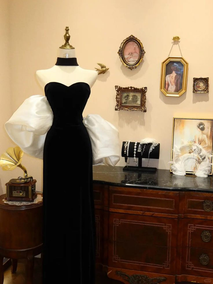 Elegant Sweetheart Sheath Evening Dress Black Prom Gown J6731 - Perfect for Homecoming, Formal Dinners & Special Occasions