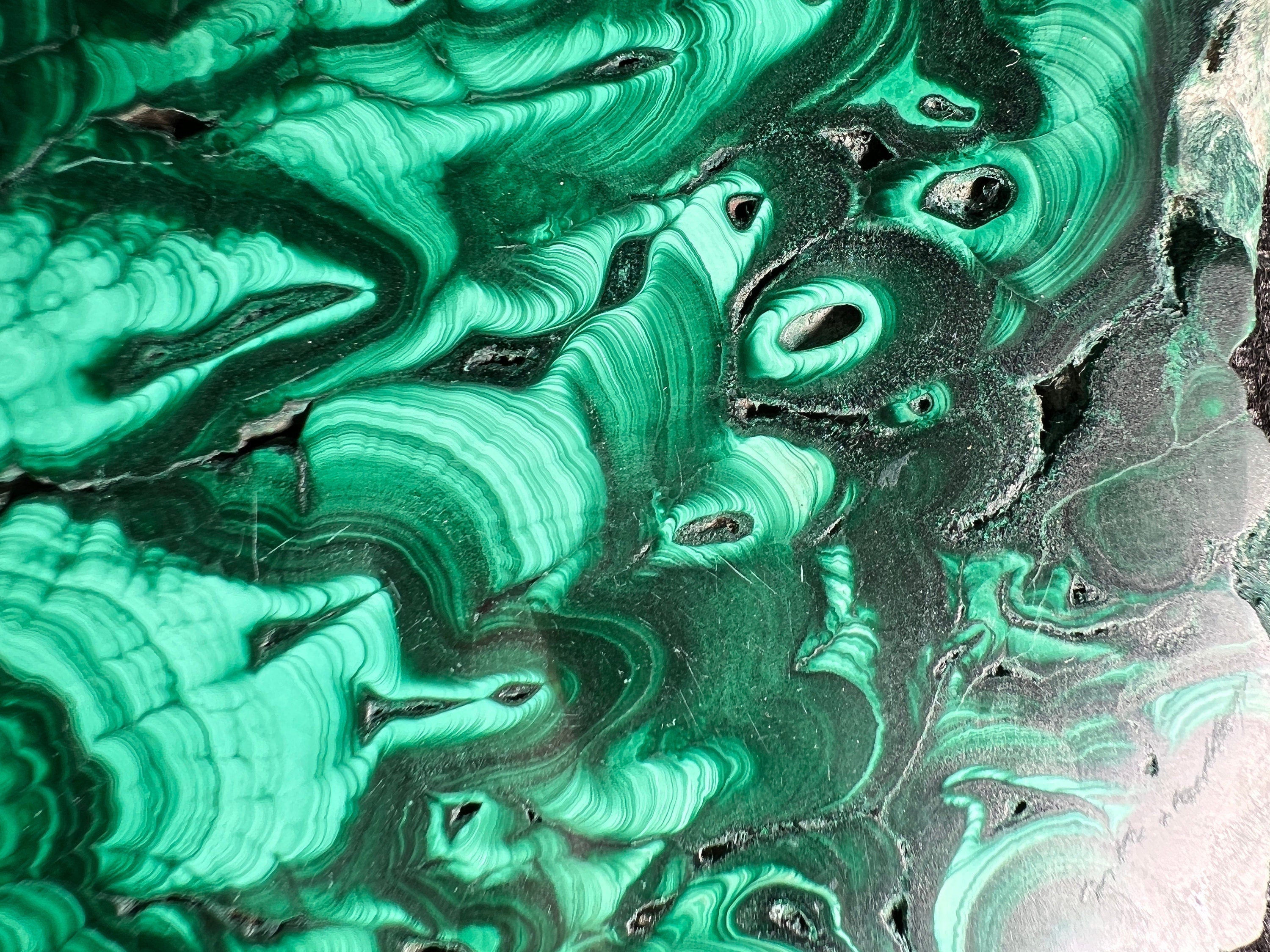 Natural Green Malachite Crystal Slab - Premium Stone for Jewelry Making, Unique Handcrafted Gift, Elegant Home Decor | Perfect for DIY Crafts, Healing Crystals Collection & Spiritual Decorations