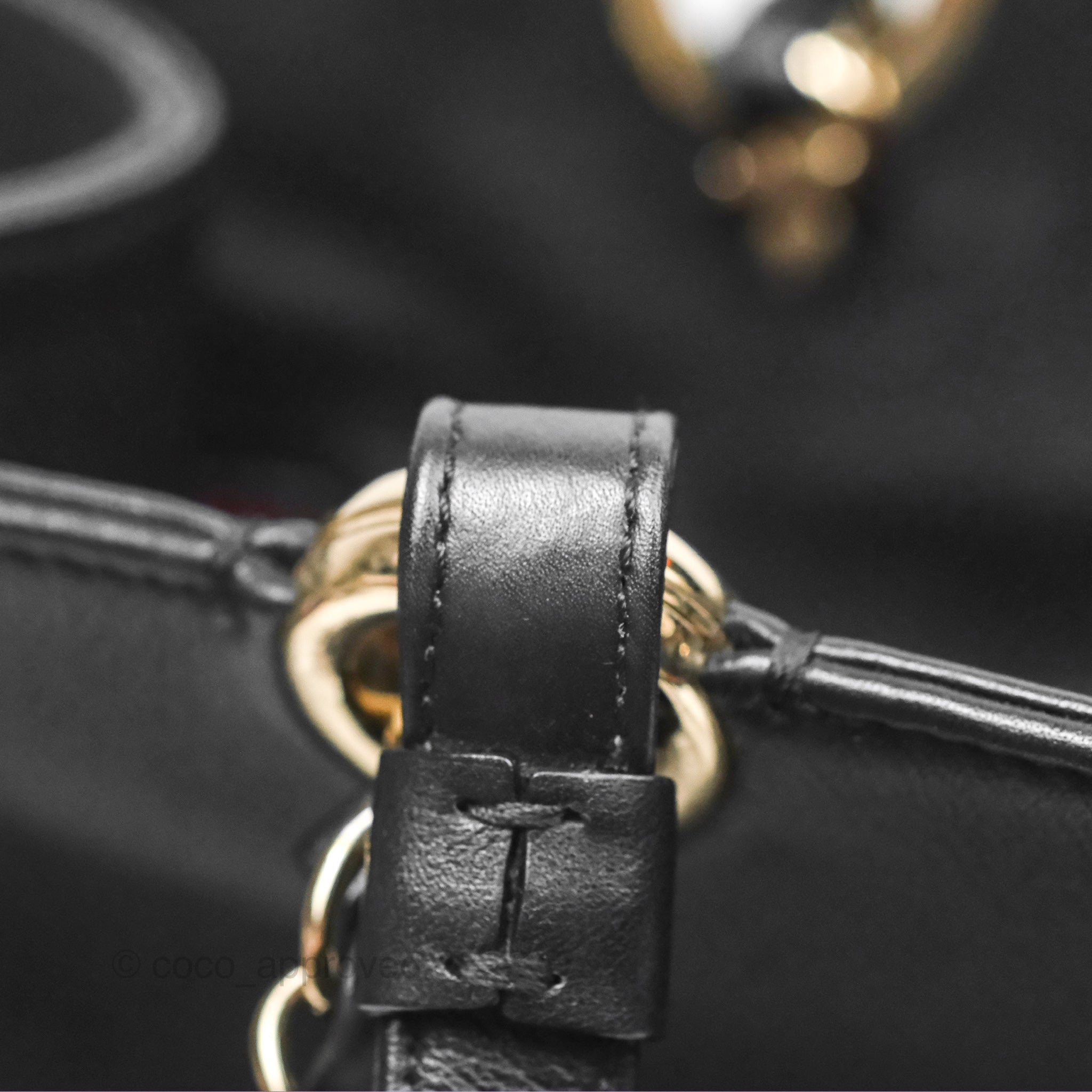 Chanel CC Zipped Shopping Tote Bag in Calfskin Leather with Gold Hardware - Luxury Handbag for Women, Perfect for Work, Travel & Everyday Use