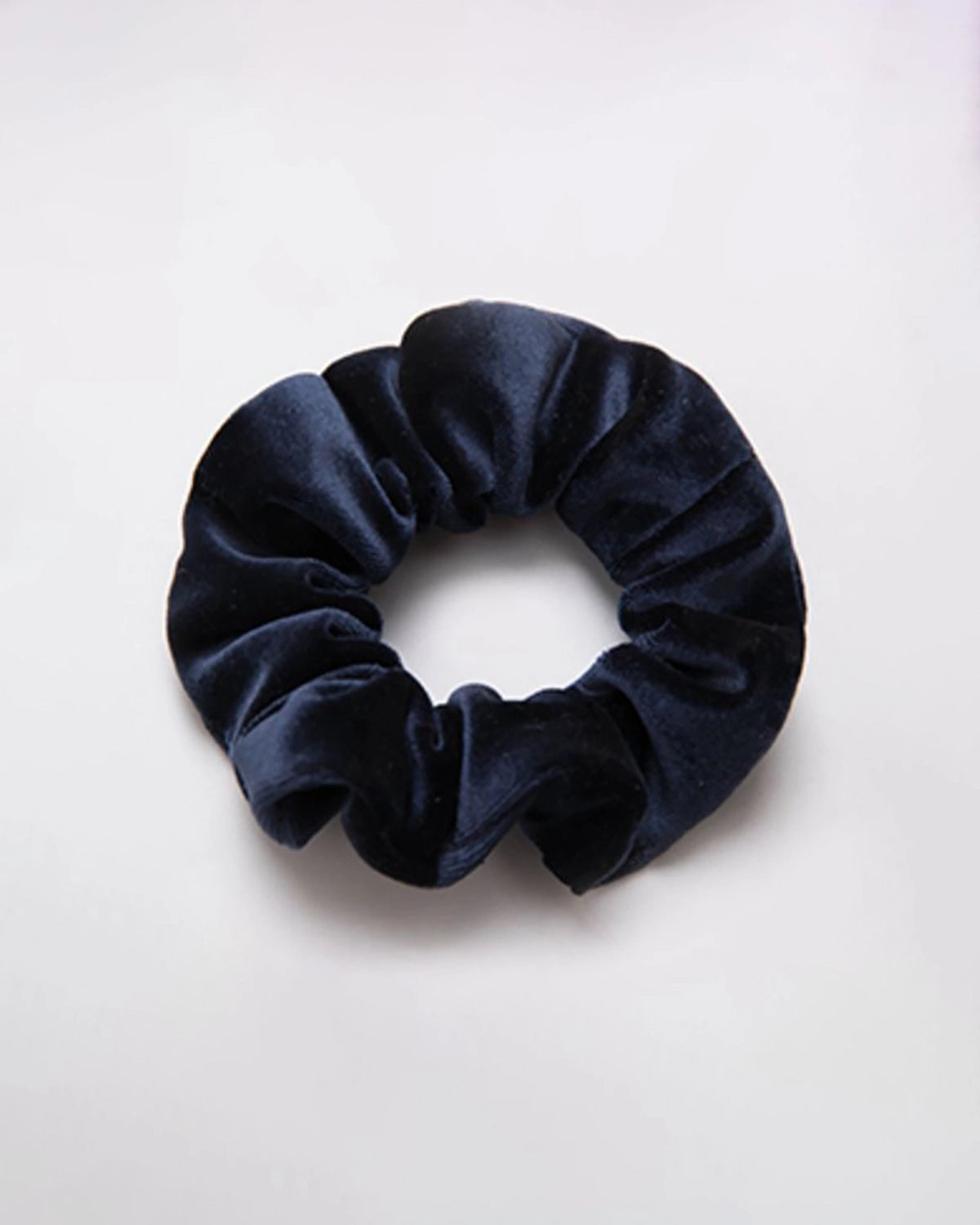 3.5 CM Silk Velvet Hair Scrunchie Band - Soft & Stylish Hair Accessories for Women & Girls - Perfect for Everyday Wear, Workouts, and Special Occasions