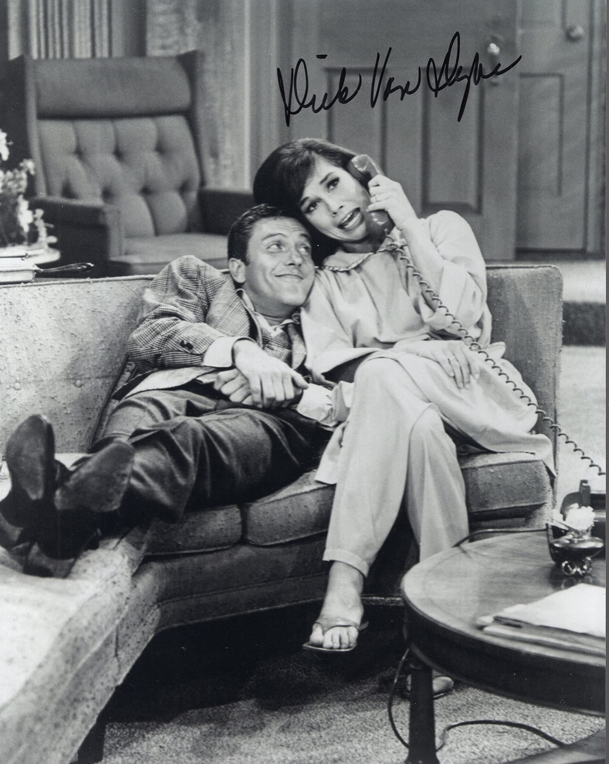 Authentic Dick Van Dyke Autographed 8x10 Photo with COA - Snuggling with Mary Tyler Moore - Collectible Memorabilia for Fans & Home Decor