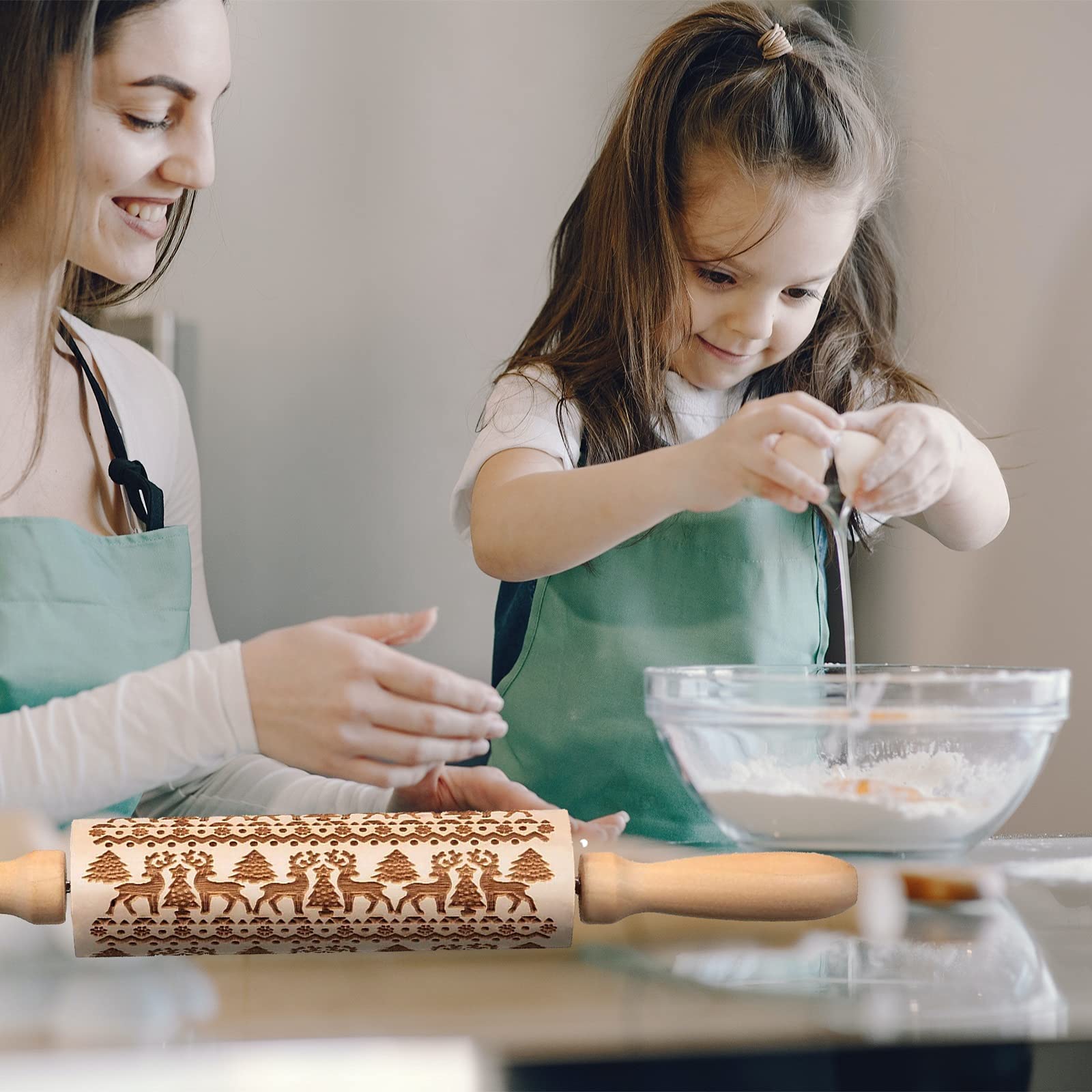 3D Engraved Wooden Rolling Pin for Baking - Embossed Cookie, Cake, Pastry & Pie Dough with Unique Patterns - Perfect Christmas & New Year Gift for Home Bakers & DIY Enthusiasts - Ideal for Holiday Baking, Wedding Favors & Creative Kitchen Decor