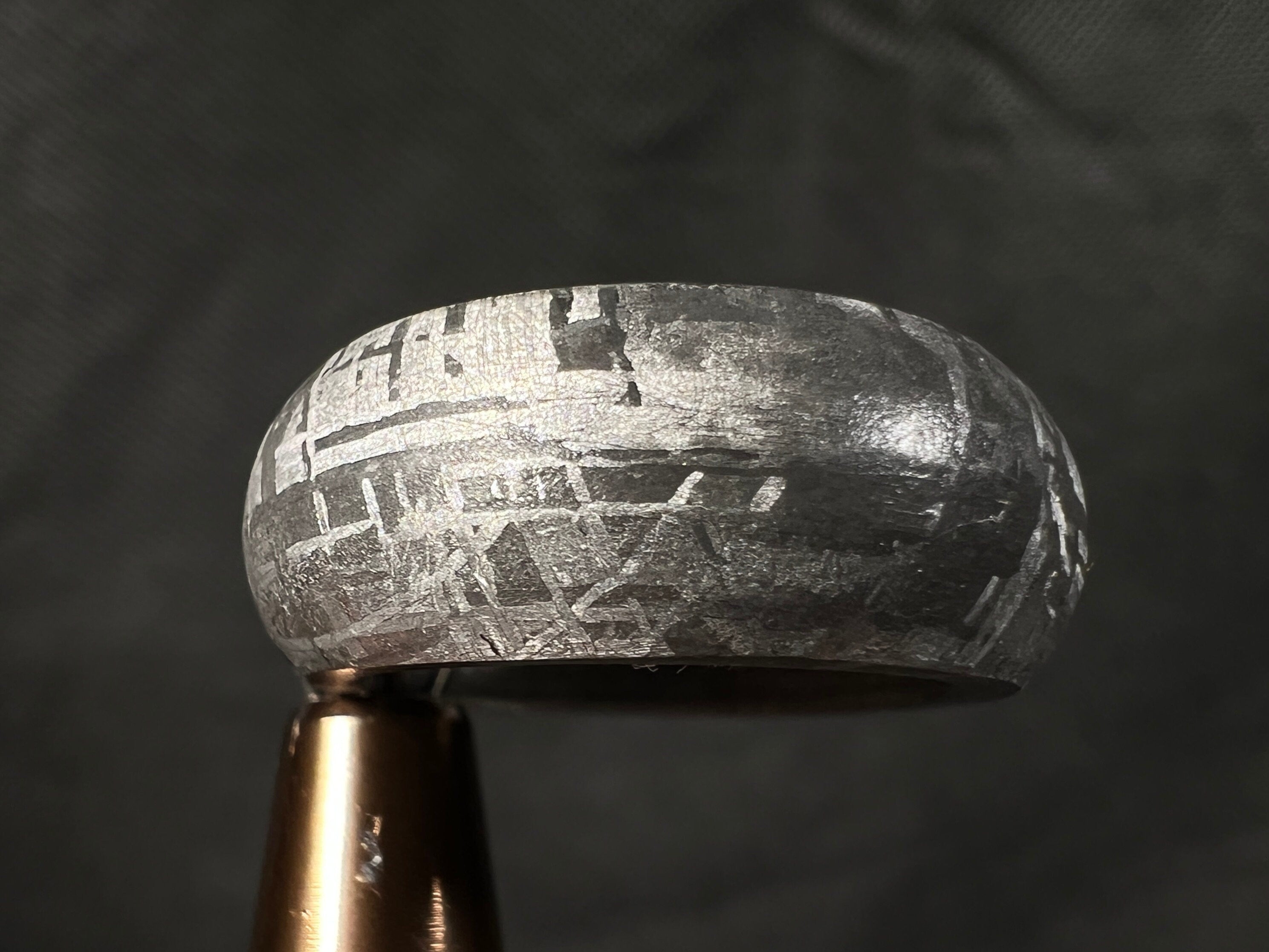 GIBEON Meteorite Ring Size 4.25 - Genuine Meteorite Wedding Band for Men & Women, Space Astronomy Jewelry with Meteorite Inlay, Unique Tungsten Carbide Ring (B 51283) - Perfect for Engagement, Anniversary & Cosmic-Themed Gifts