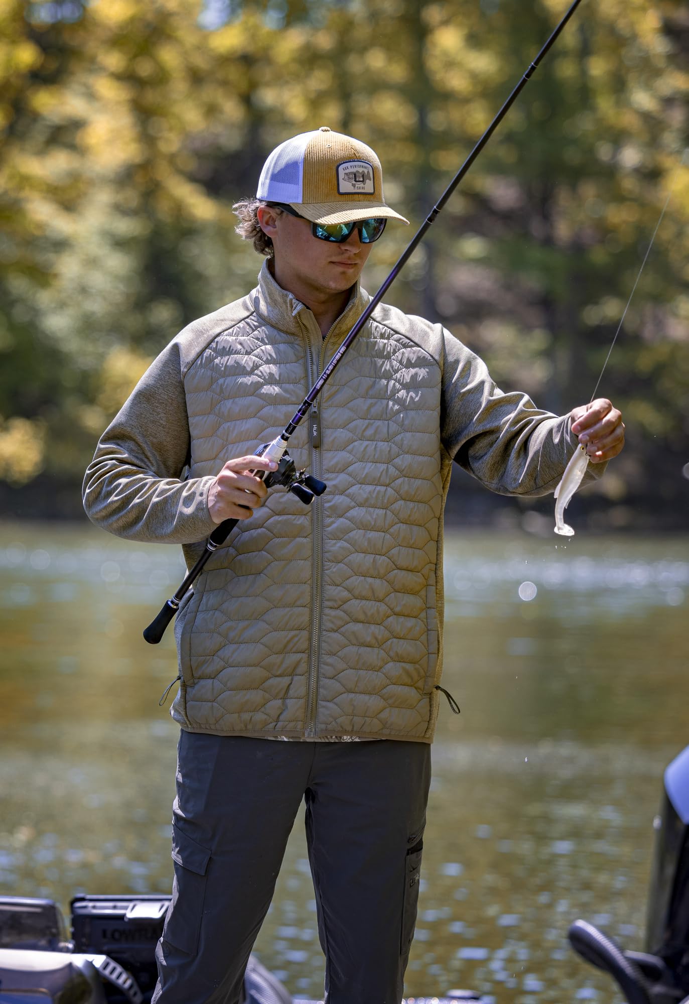 HUK Men's Scale Hybrid DWR Performance Fishing Jacket - Waterproof & Breathable for Outdoor Fishing & Boating