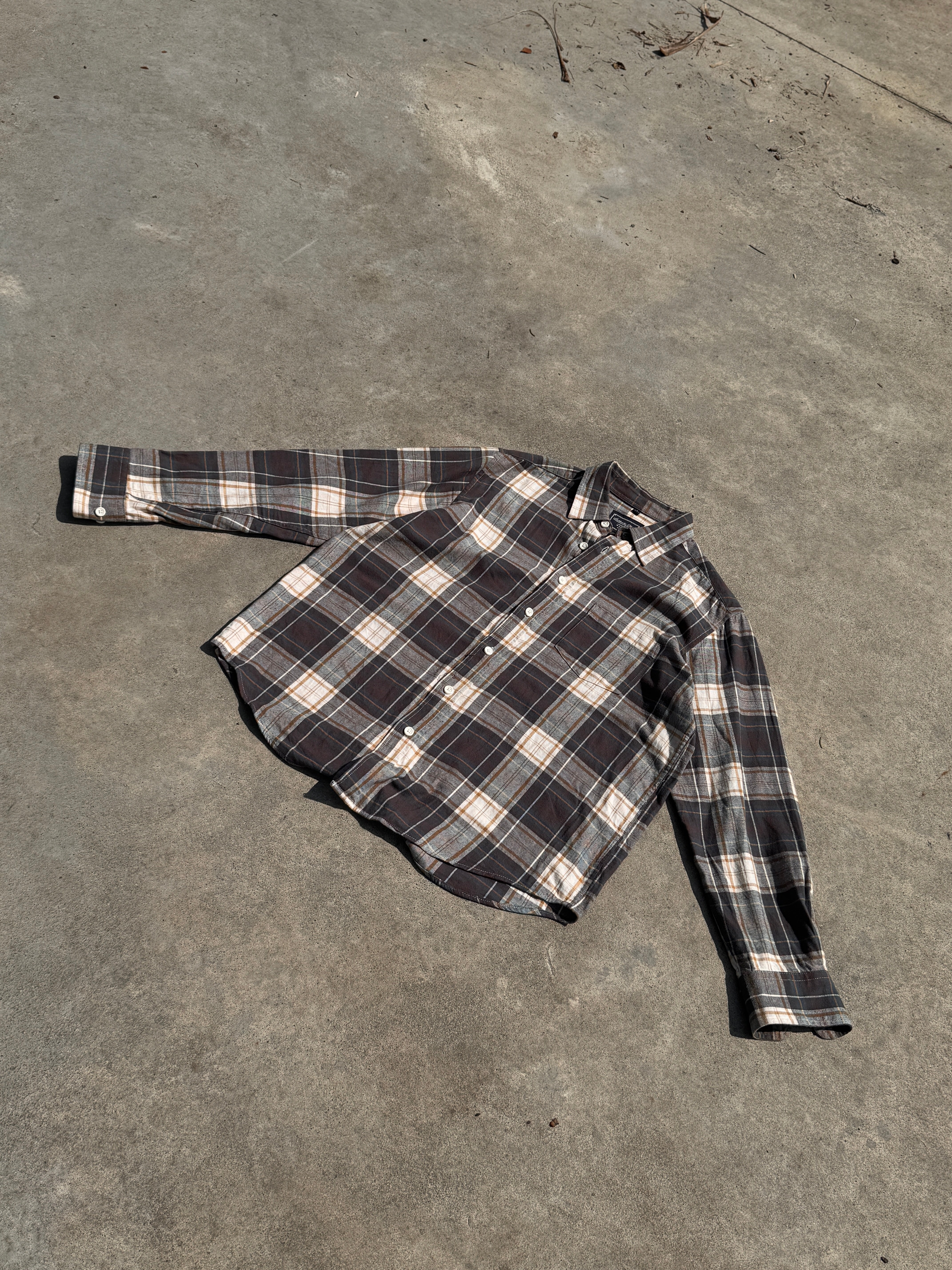 Soft & Cozy Flannel Shirt for Men & Women - Plaid Long Sleeve Button Down Shirt - Perfect for Fall, Winter & Outdoor Activities - Camping, Hiking & Casual Wear