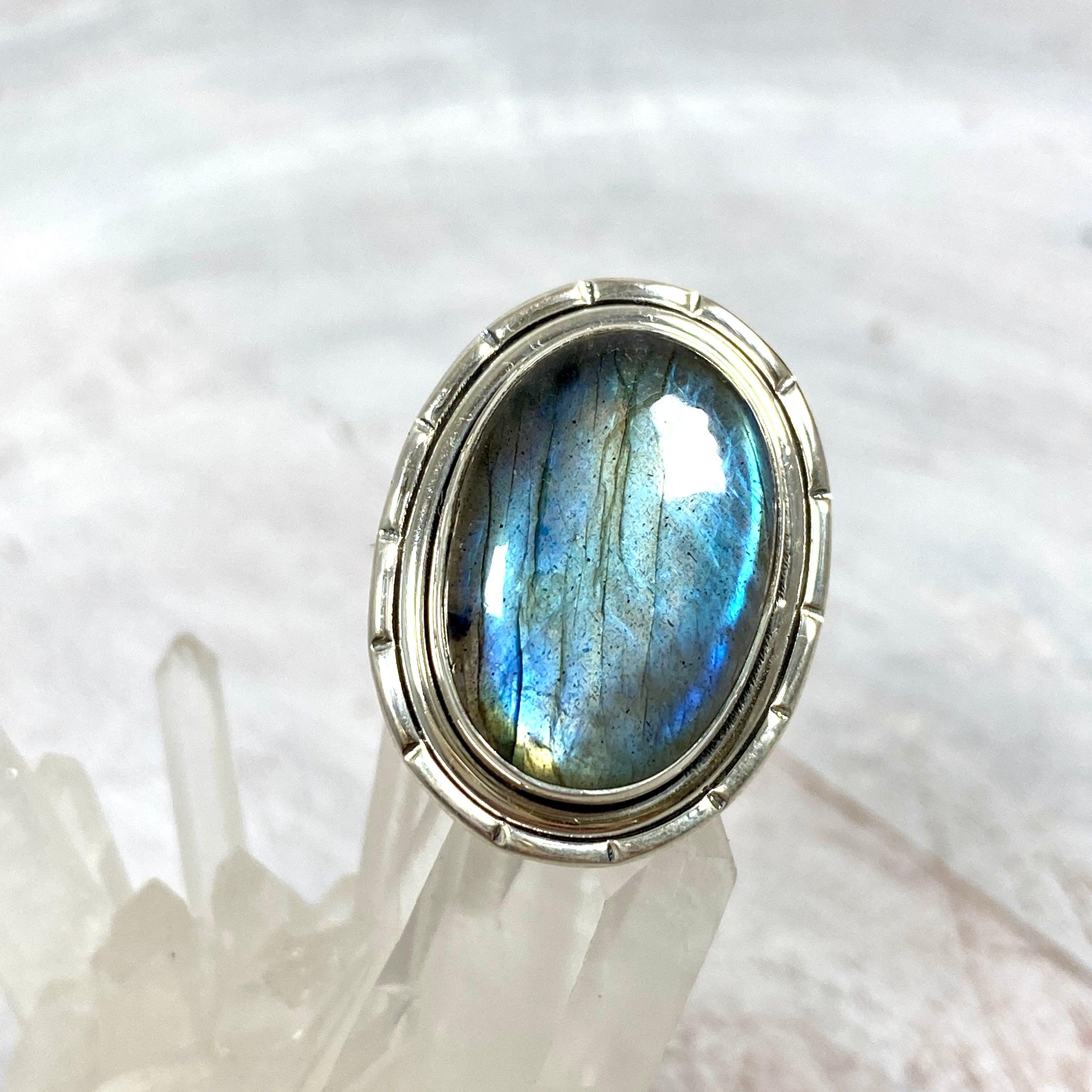 Labradorite Oval Filigree Ring - Size 7 - Sterling Silver - KRGJ2745 - Perfect for Boho Jewelry & Gift Giving