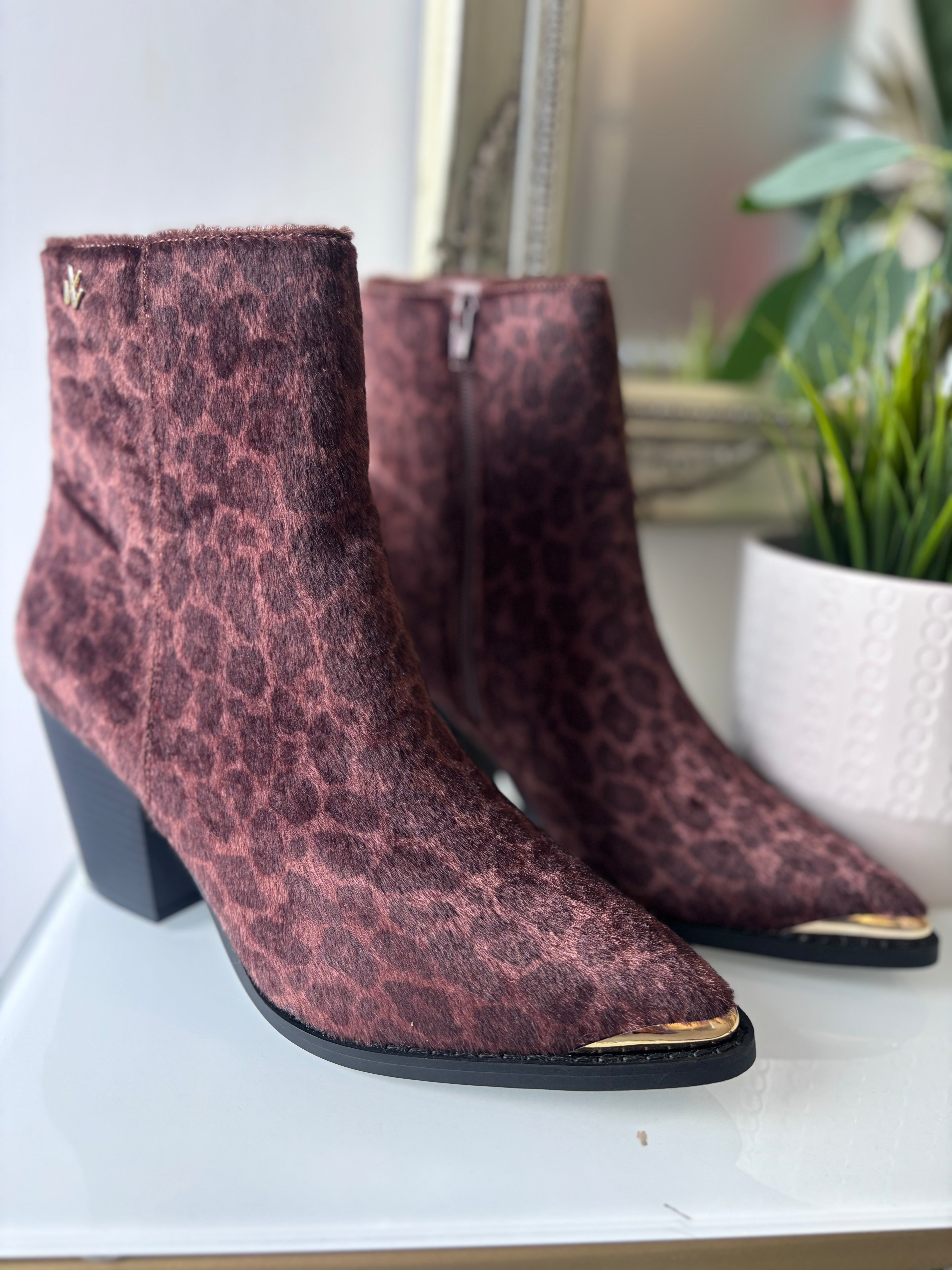 Jenn Women's Fashion Leopard Print Cowboy Boots - Stylish Western Ankle Boots for Country Music Festivals, Rodeo Events & Casual Outfits