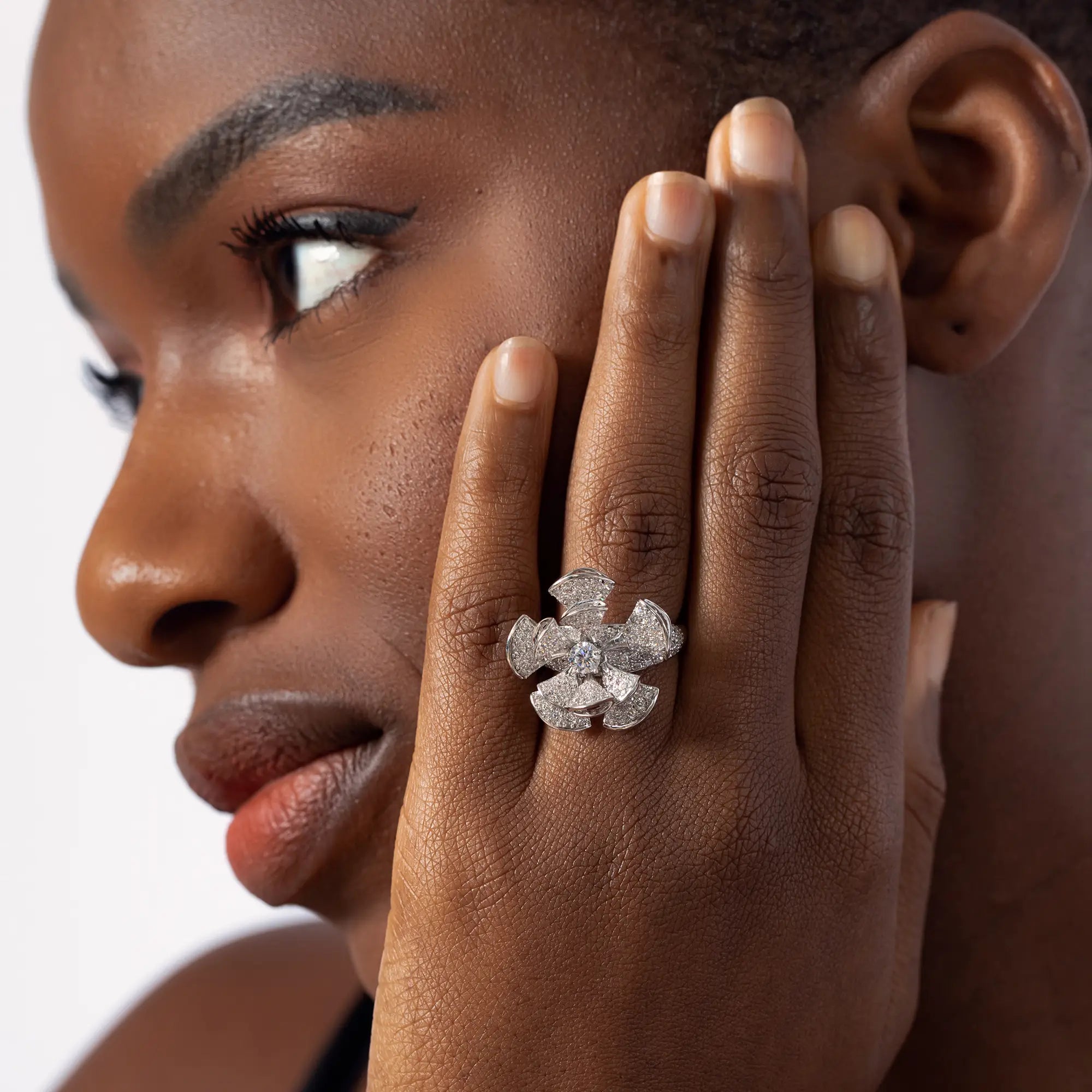 3D Flower Ring for Women - Elegant Floral Design Fashion Jewelry Gift for Her - Perfect for Weddings, Parties & Daily Wear