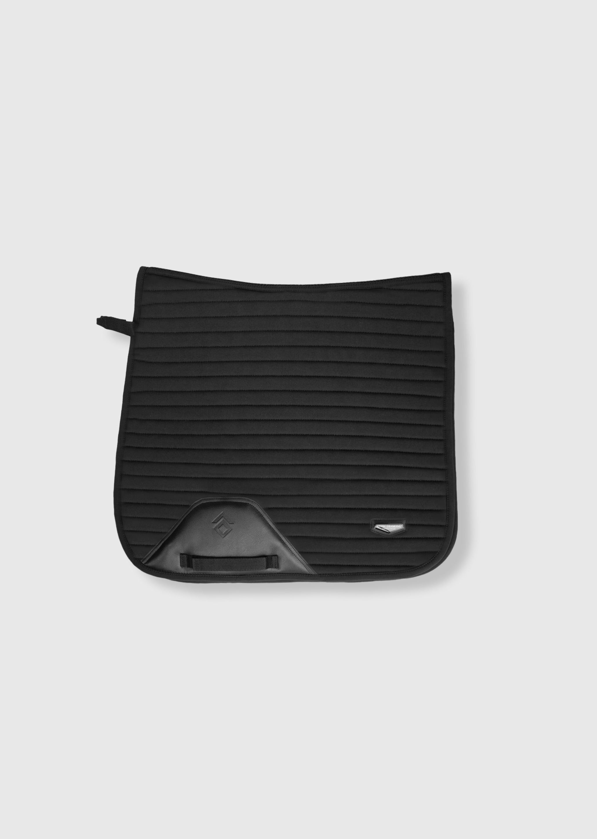 Premium Black Enamel Badge Dressage Saddle Pad - Equestrian Show Jumping & Training Accessories for Horses