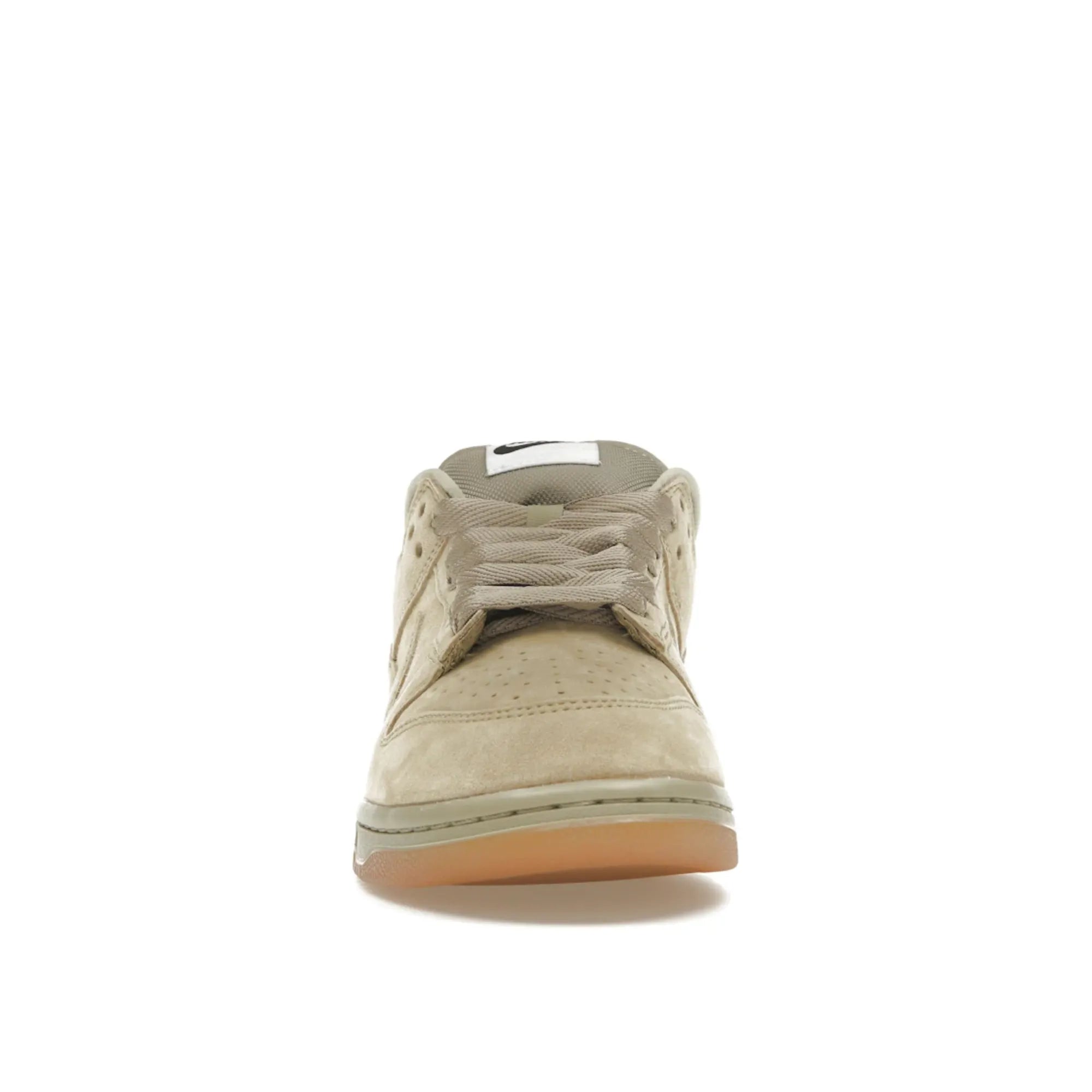 Nike SB Dunk Low Pro B Parachute Beige Sneakers - Men's Skateboarding Shoes for Streetwear & Casual Wear | Perfect for Skating, Urban Fashion, and Everyday Comfort