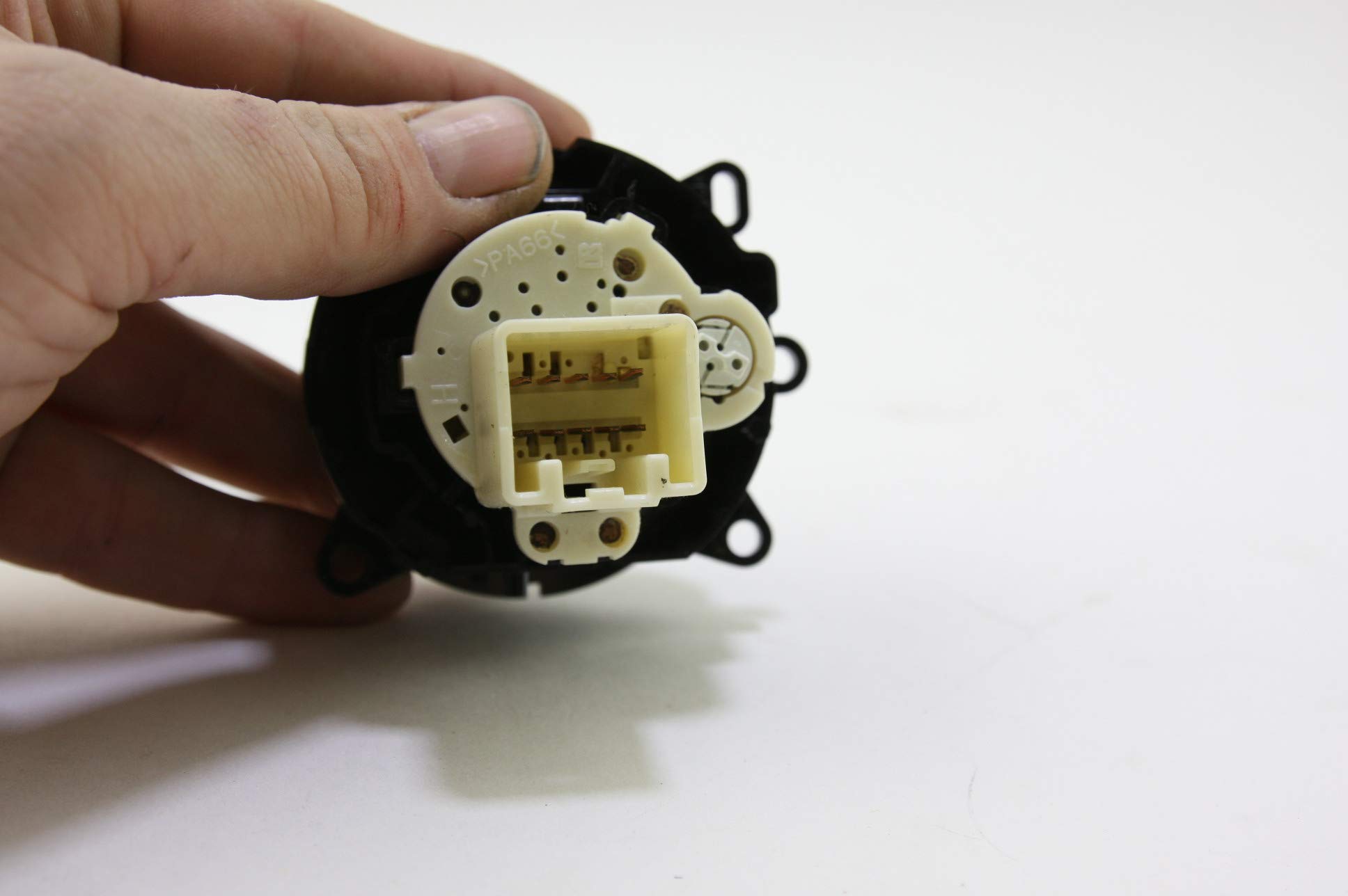 Motorcraft Switch - High Performance Electrical Switch for Cars & Trucks - Perfect for Automotive Repair & DIY Projects