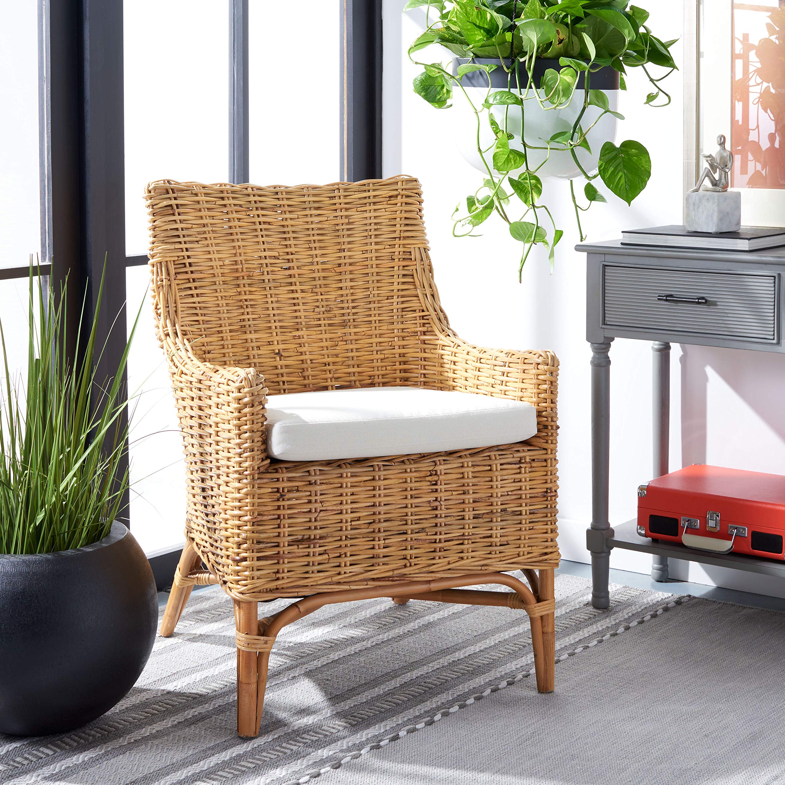 SAFAVIEH Cristen Rattan Accent Chair with Cushion - Natural & White (ACH6513B) - Perfect for Living Room, Bedroom, or Patio Decor