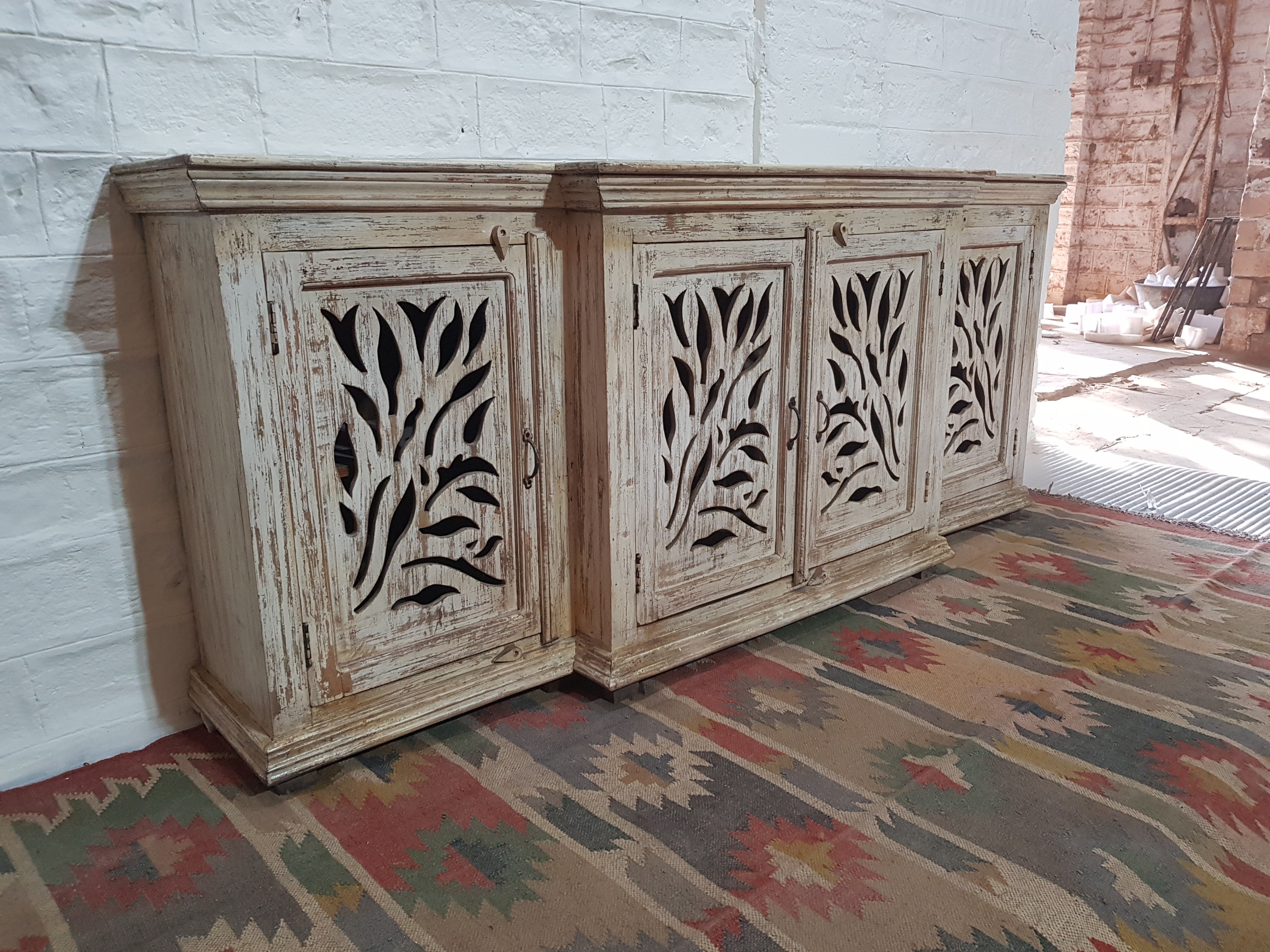 Hand Carved French Arched Indian Solid Wood Buffet Sideboard - Elegant Dining Room Storage for Entertaining & Home Decor