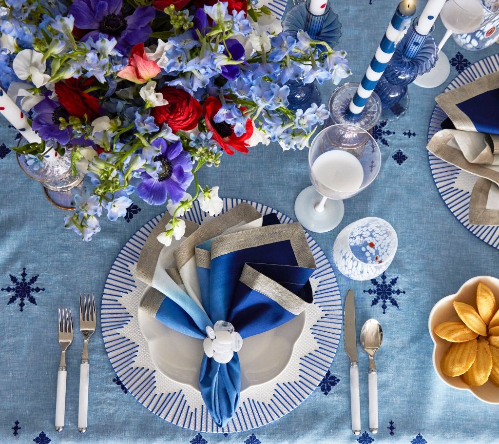 Dream Weaver Placemats Set of 4 - Elegant Woven Table Mats for Dining Room, Kitchen, or Outdoor Picnic - Perfect for Home Decor and Entertaining Guests